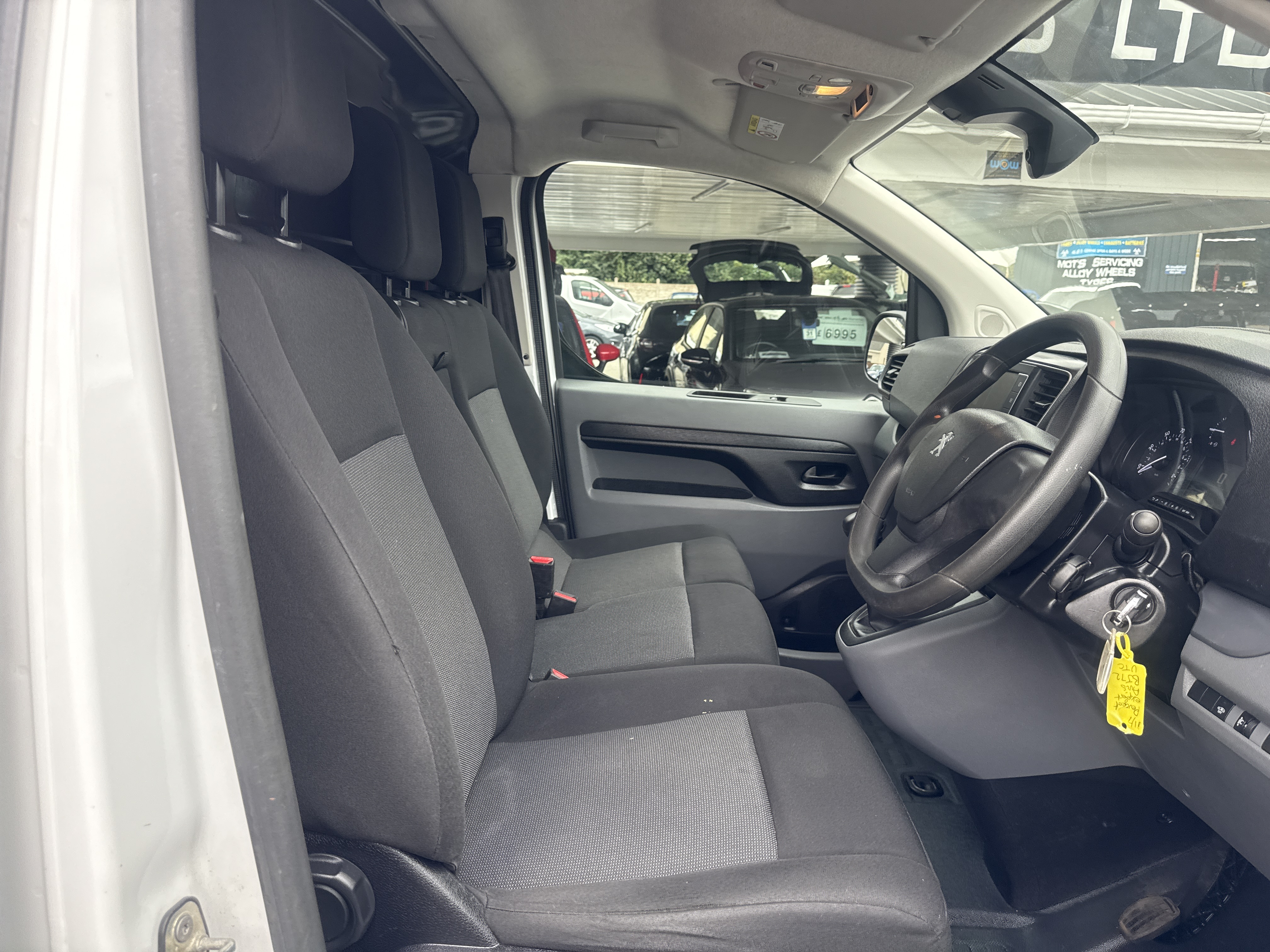 Peugeot EXPERT PROFESSIONAL PREMIUM BLUE HDI  for sale at Mike Howlin Motor Sales Pembrokeshire
