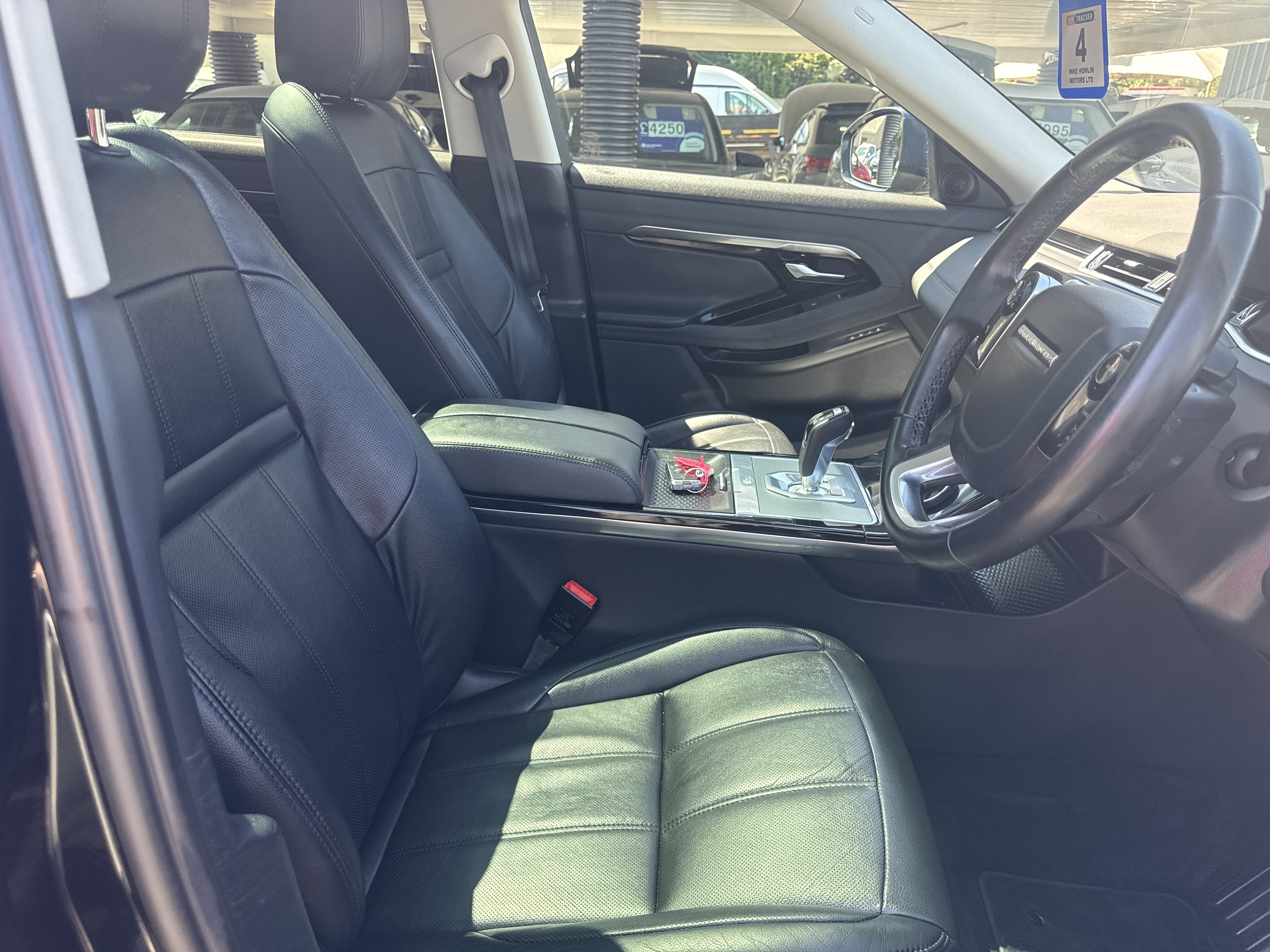 Land Rover RANGE ROVER EVOQUE D180 4WD SE TURBO DIESEL for sale at Mike Howlin Motor Sales Pembrokeshire