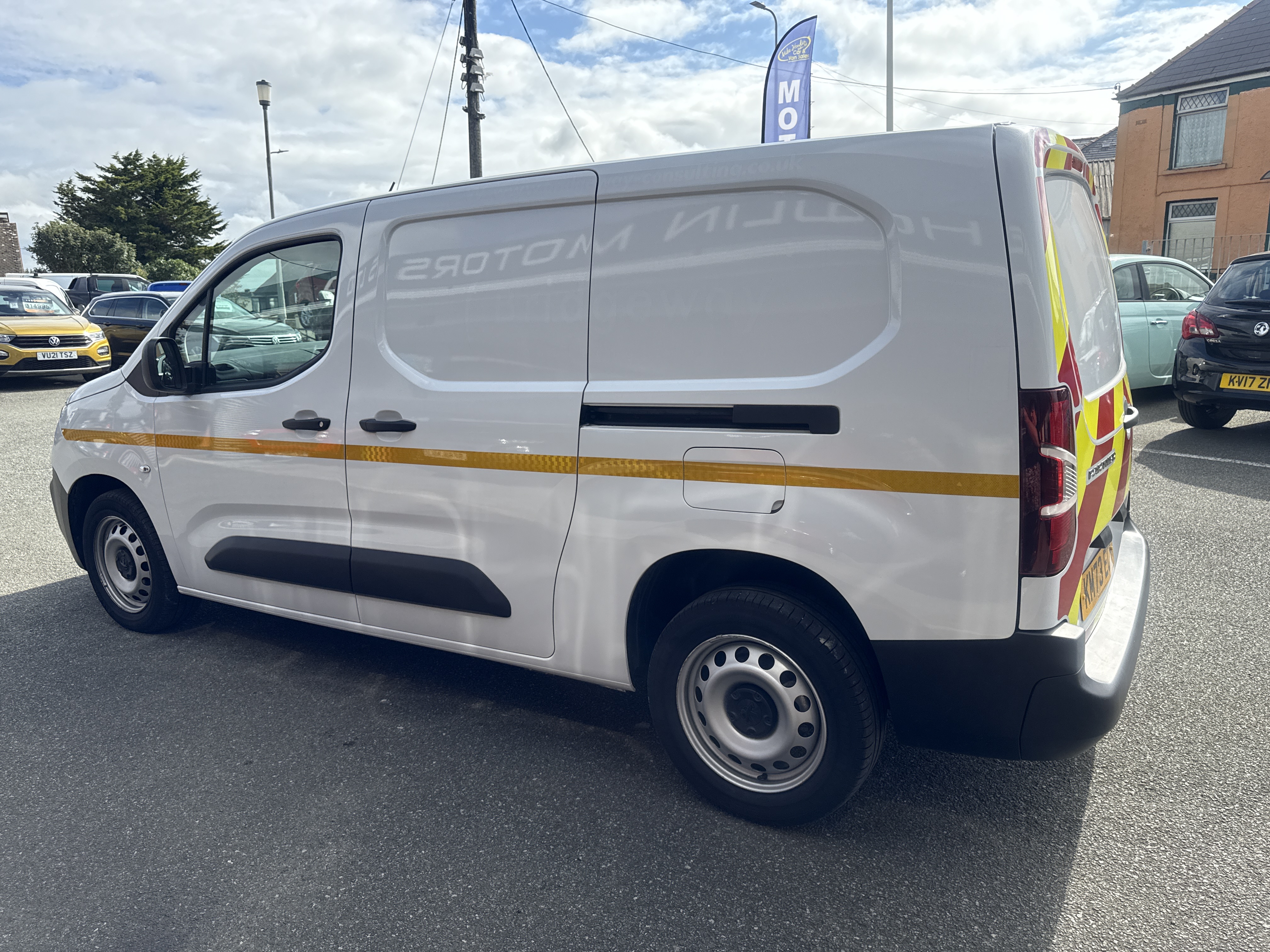 Peugeot PARTNER BLUE HDI PROFESSIONAL  for sale at Mike Howlin Motor Sales Pembrokeshire
