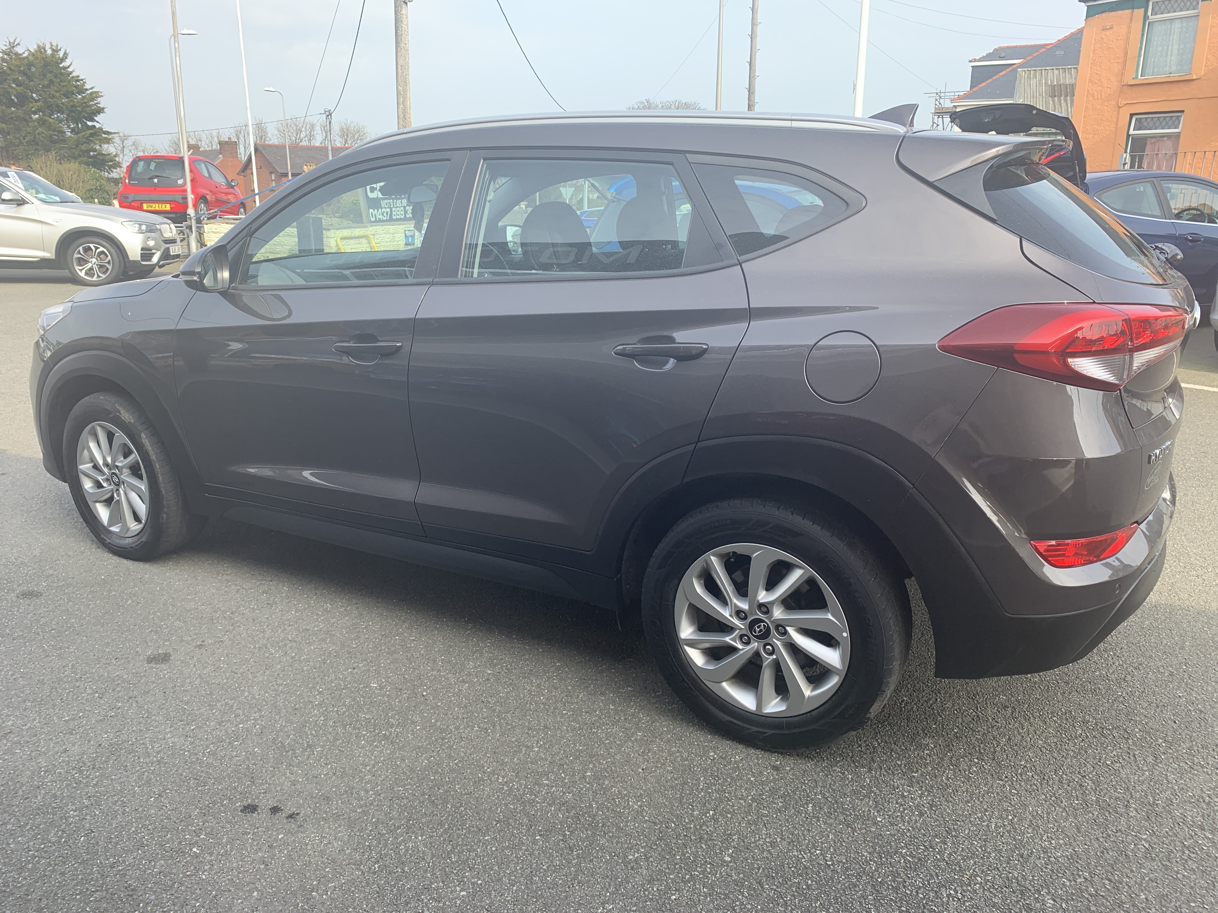 Hyundai TUCSON SE BLUE DRIVE 2WD CRDI  for sale at Mike Howlin Motor Sales Pembrokeshire