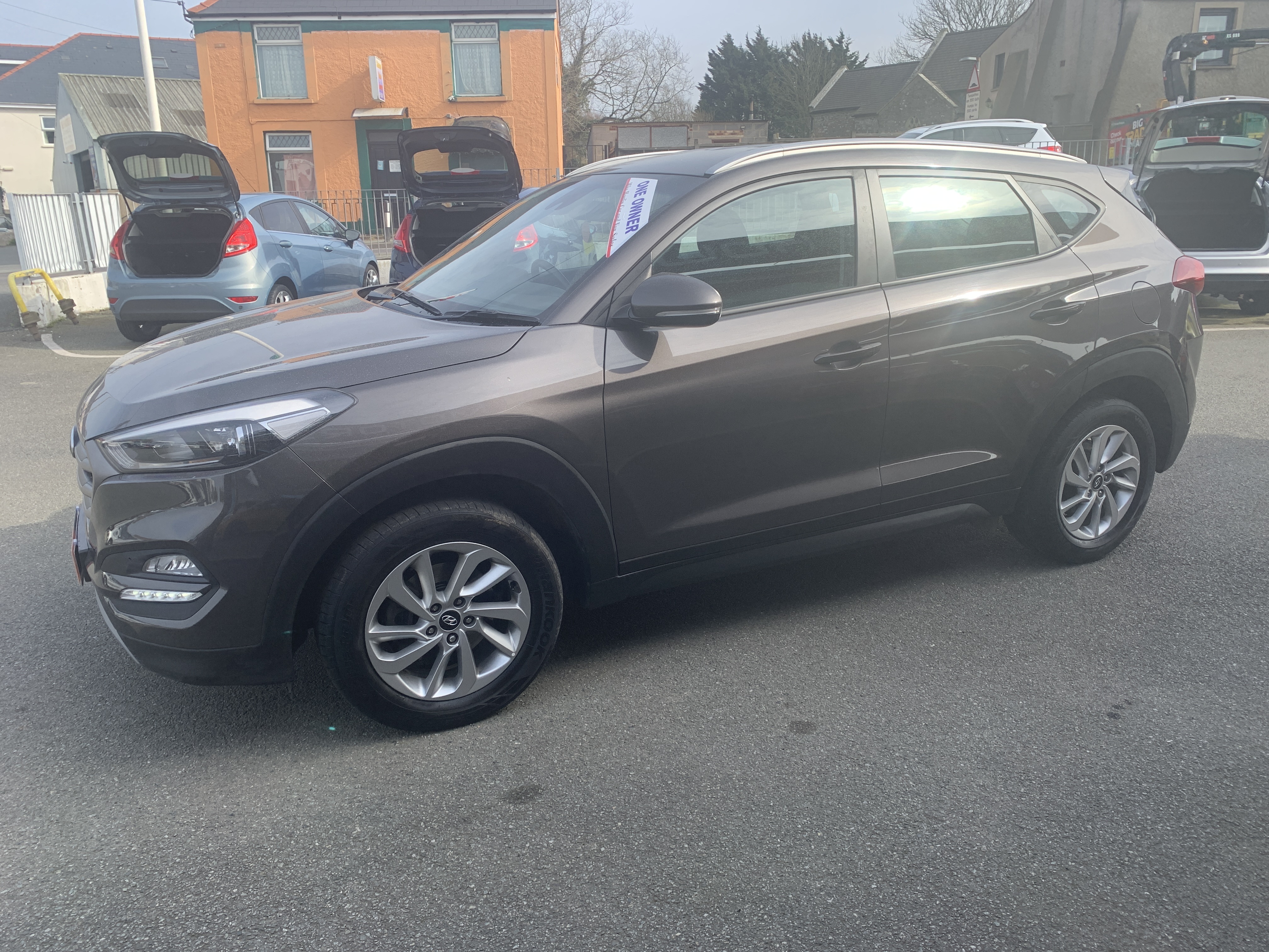 Hyundai TUCSON SE BLUE DRIVE 2WD CRDI  for sale at Mike Howlin Motor Sales Pembrokeshire