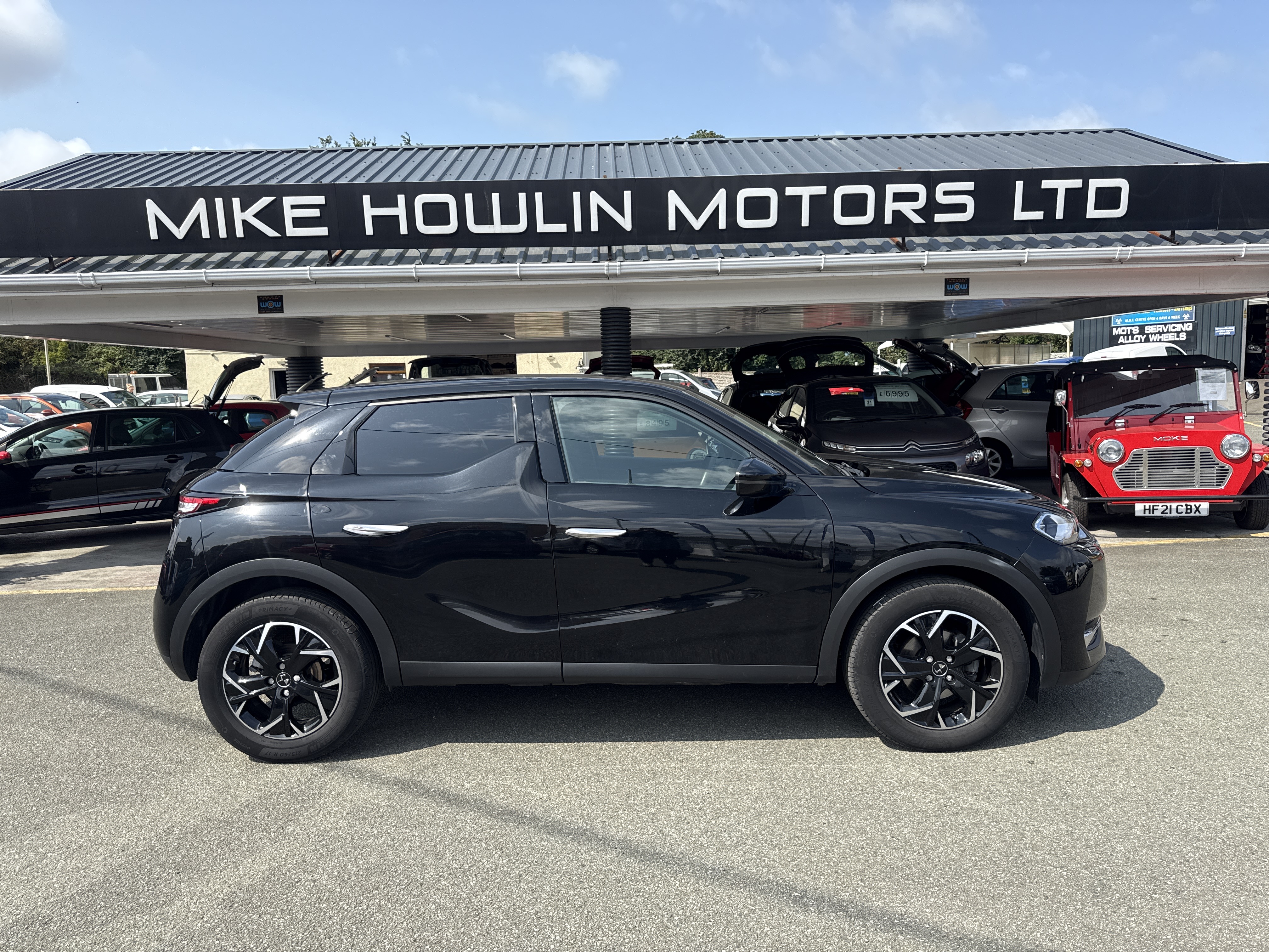 Citroen DS3 CROSSBACK for sale at Mike Howlin Motor Sales Pembrokeshire