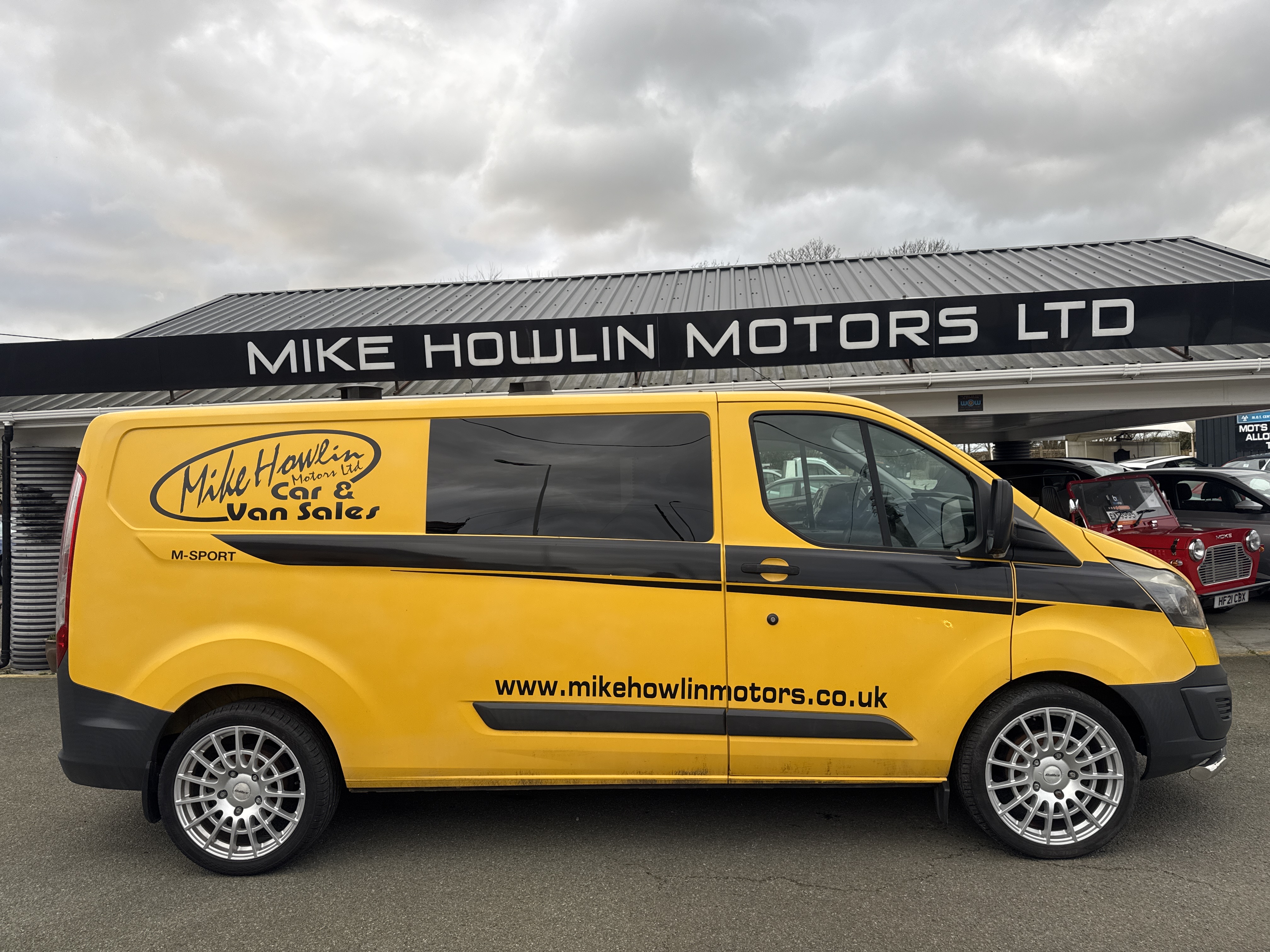 Ford TRANSIT CUSTOM CREWCAB TDI for sale at Mike Howlin Motor Sales Pembrokeshire