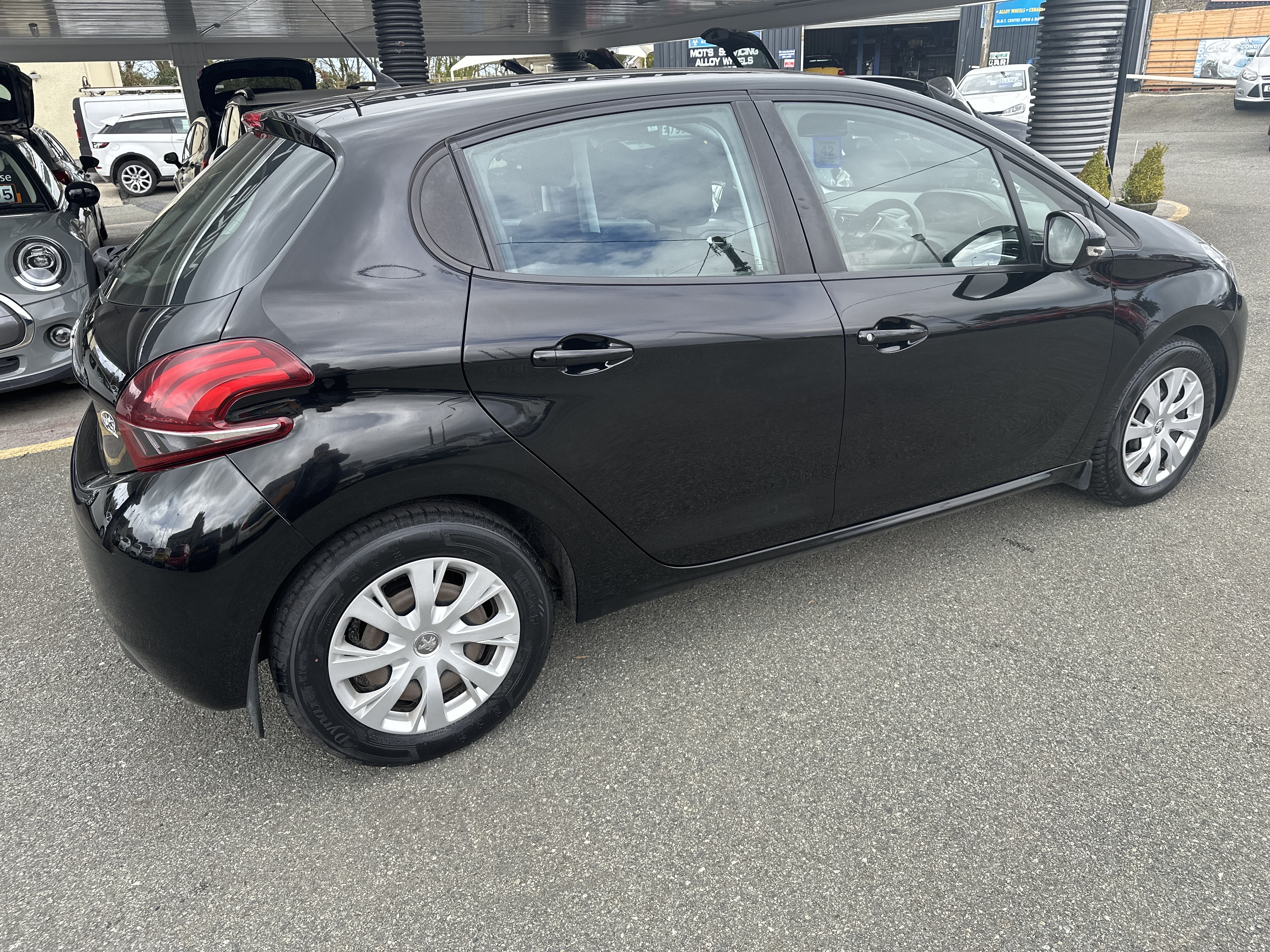Peugeot 208 ACCESS BLUE HDI for sale at Mike Howlin Motor Sales Pembrokeshire