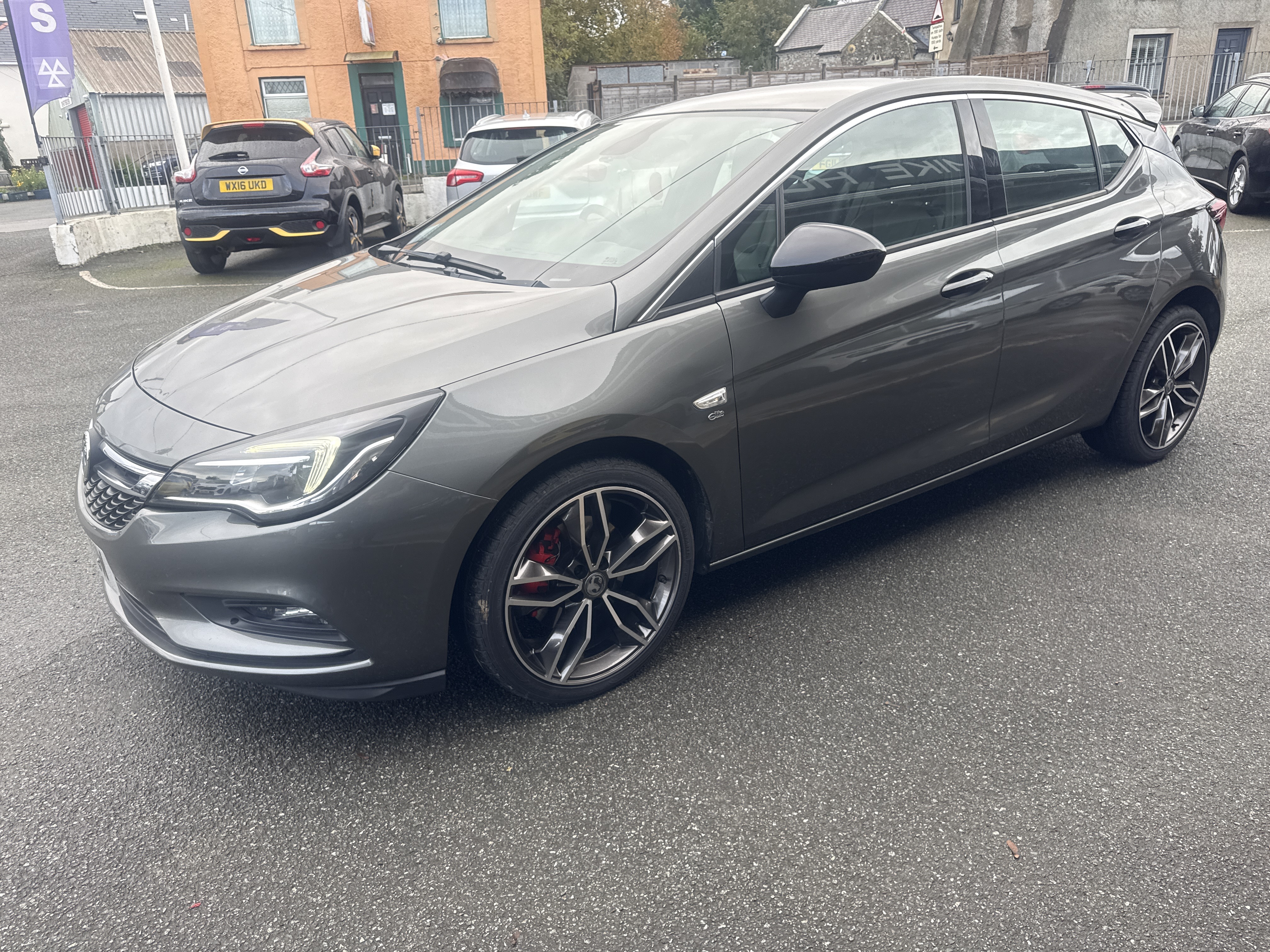 Vauxhall ASTRA ELITE TURBO NAV PETROL for sale at Mike Howlin Motor Sales Pembrokeshire
