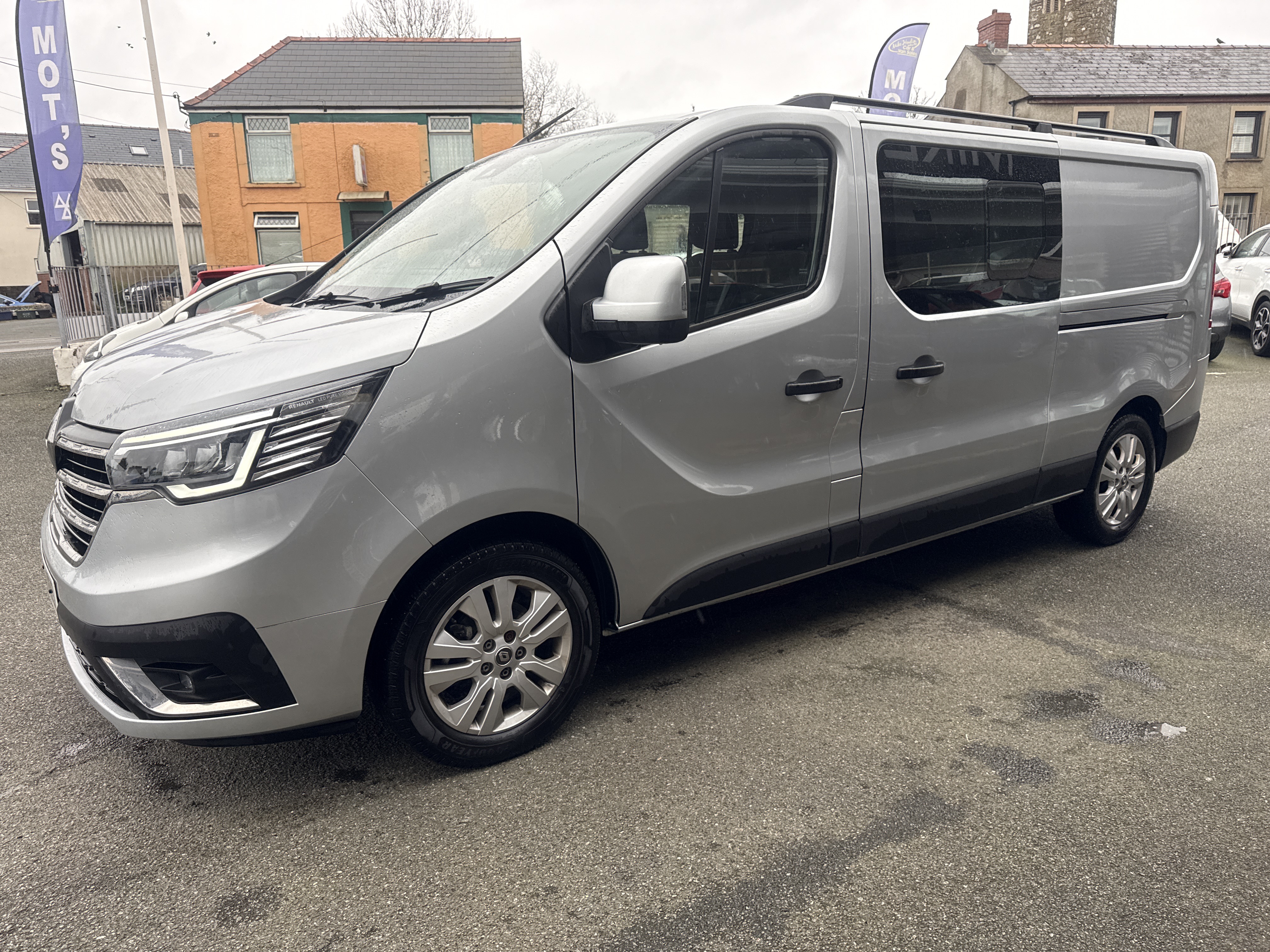 Renault TRAFFIC LL30 SPORT BLUE DCI for sale at Mike Howlin Motor Sales Pembrokeshire