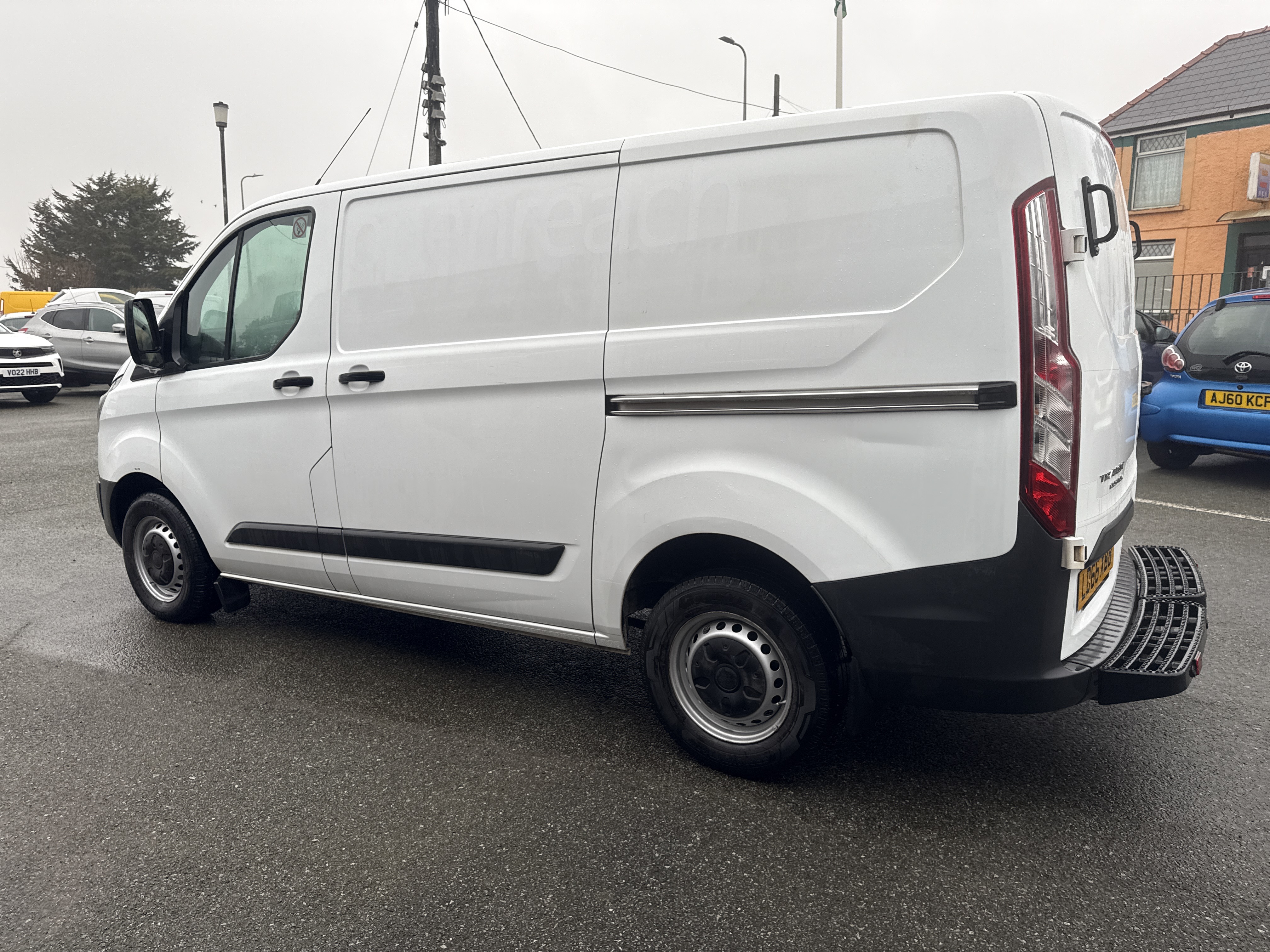 Ford TRANSIT CUSTOM 310 TDI for sale at Mike Howlin Motor Sales Pembrokeshire
