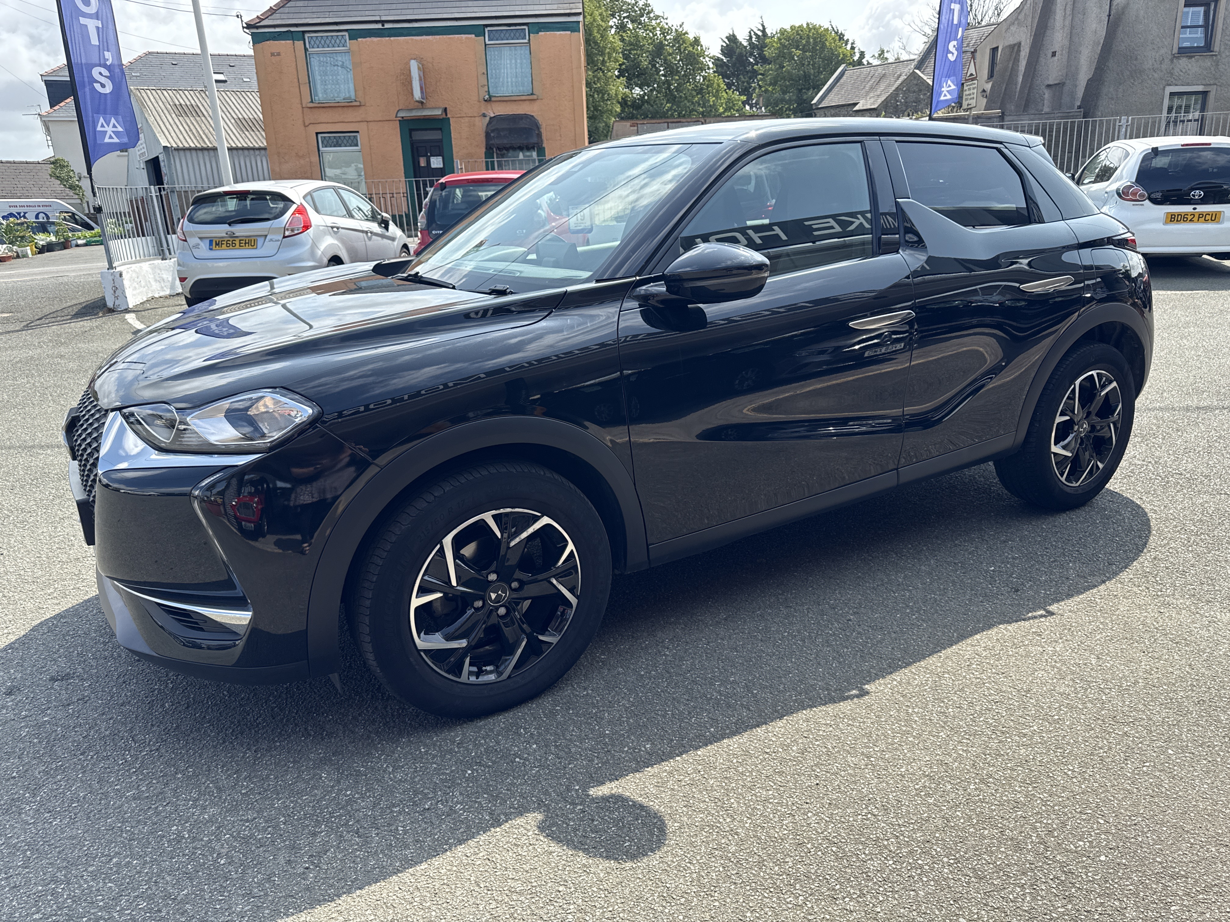 Citroen DS3 CROSSBACK for sale at Mike Howlin Motor Sales Pembrokeshire