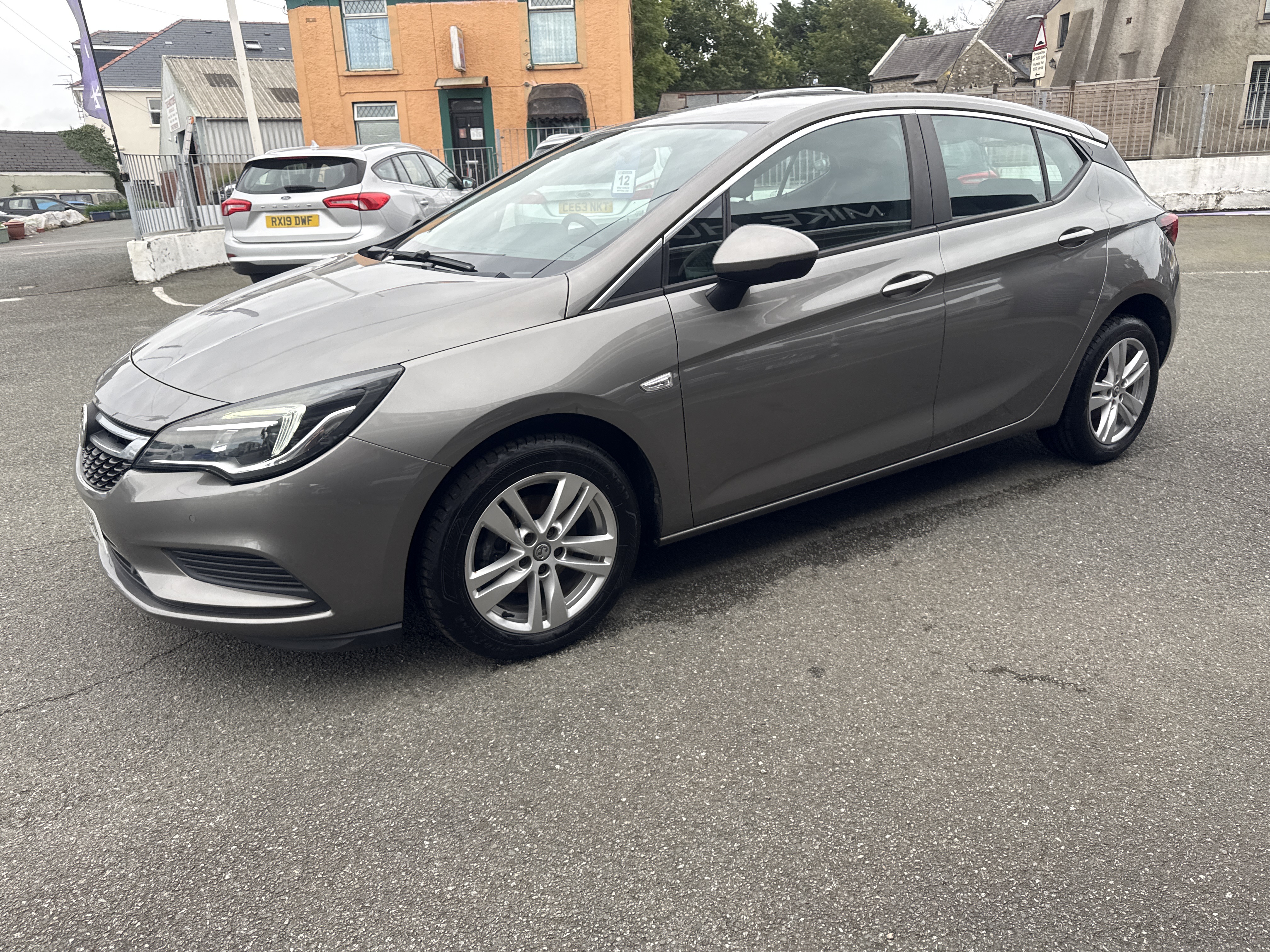 Vauxhall ASTRA DESIGN TURBO for sale at Mike Howlin Motor Sales Pembrokeshire