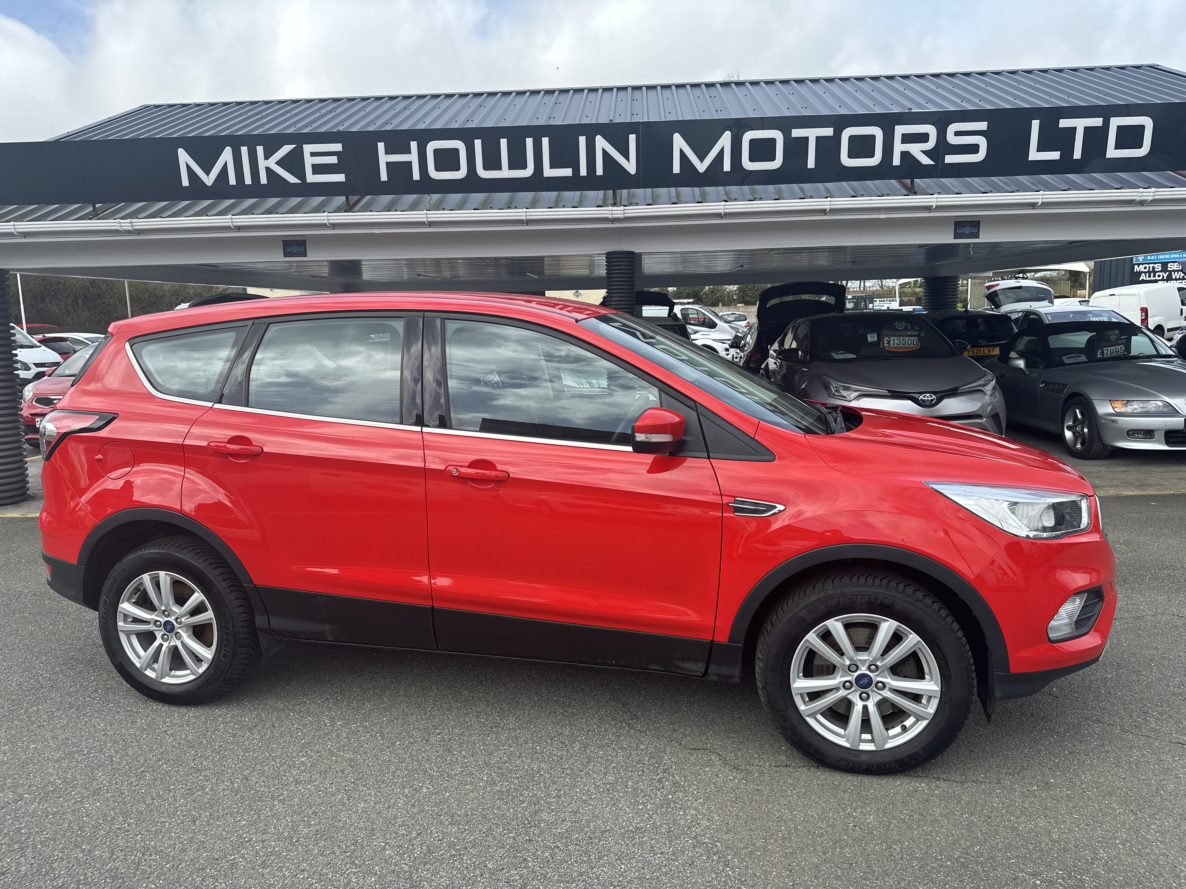 Ford KUGA ZETEC TDCI 4x4 for sale at Mike Howlin Motor Sales Pembrokeshire