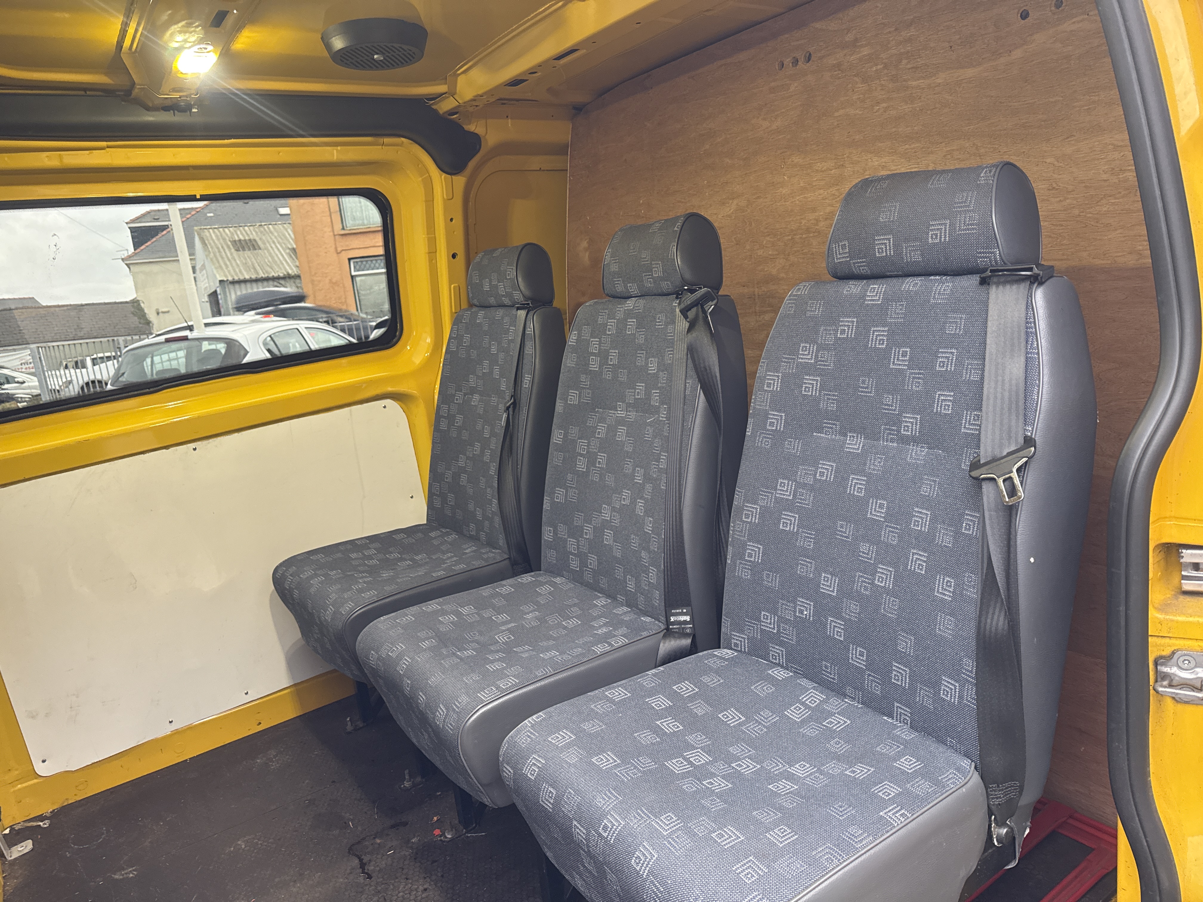 Ford TRANSIT CUSTOM CREWCAB TDI for sale at Mike Howlin Motor Sales Pembrokeshire