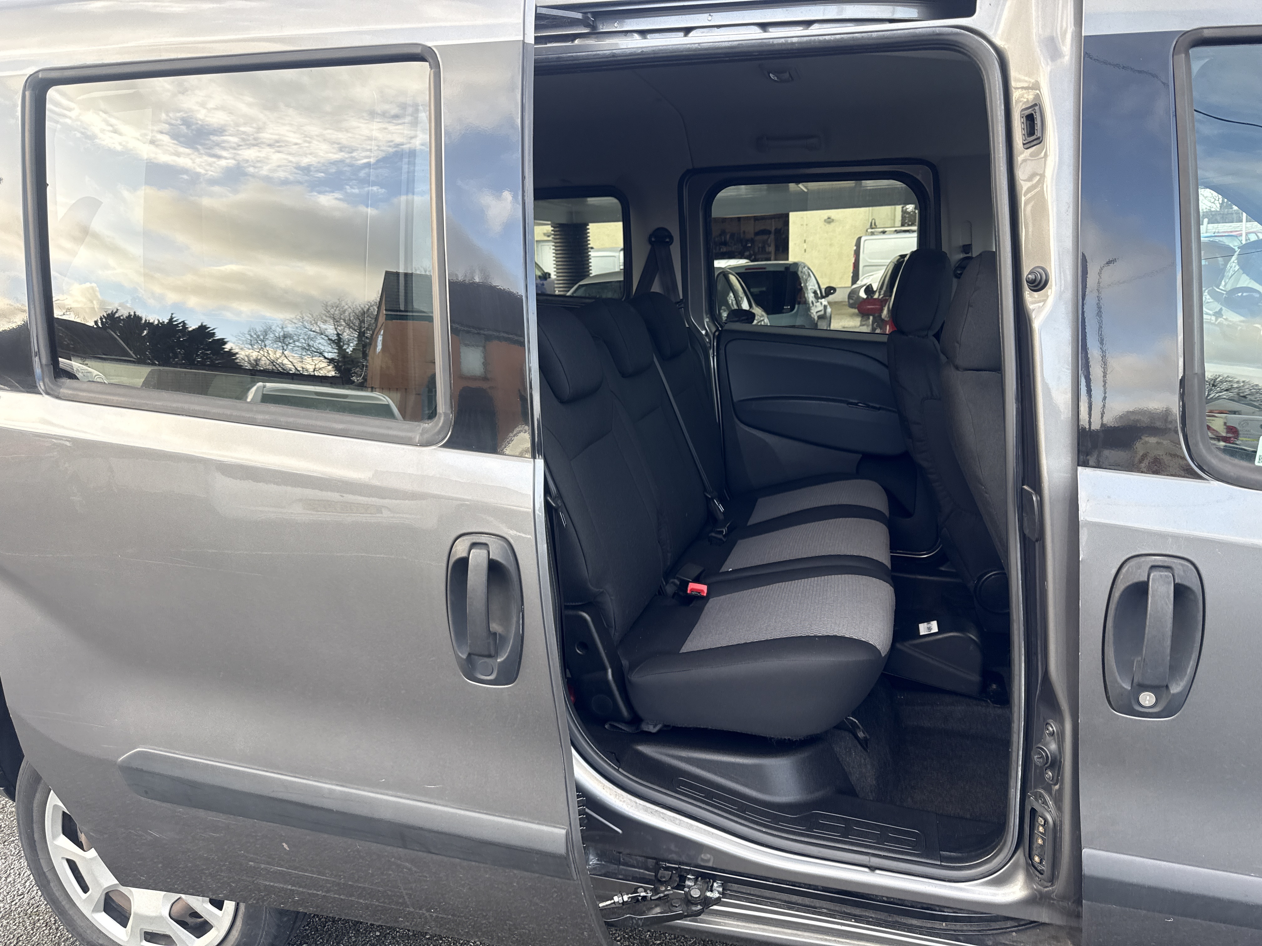 Fiat DOBLO 16v SX MAXI MULTIJET II for sale at Mike Howlin Motor Sales Pembrokeshire
