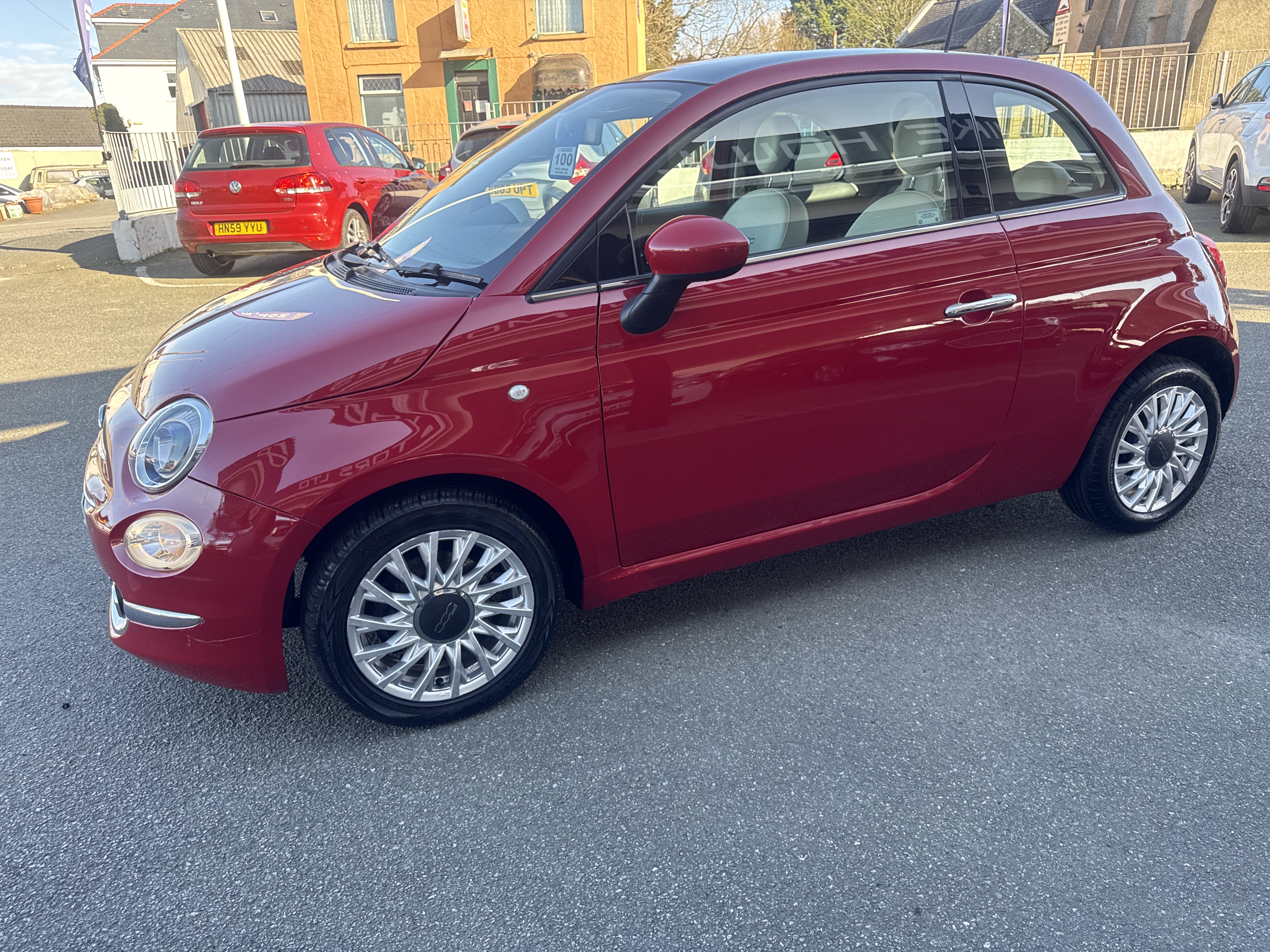 Fiat 500 LOUNGE for sale at Mike Howlin Motor Sales Pembrokeshire