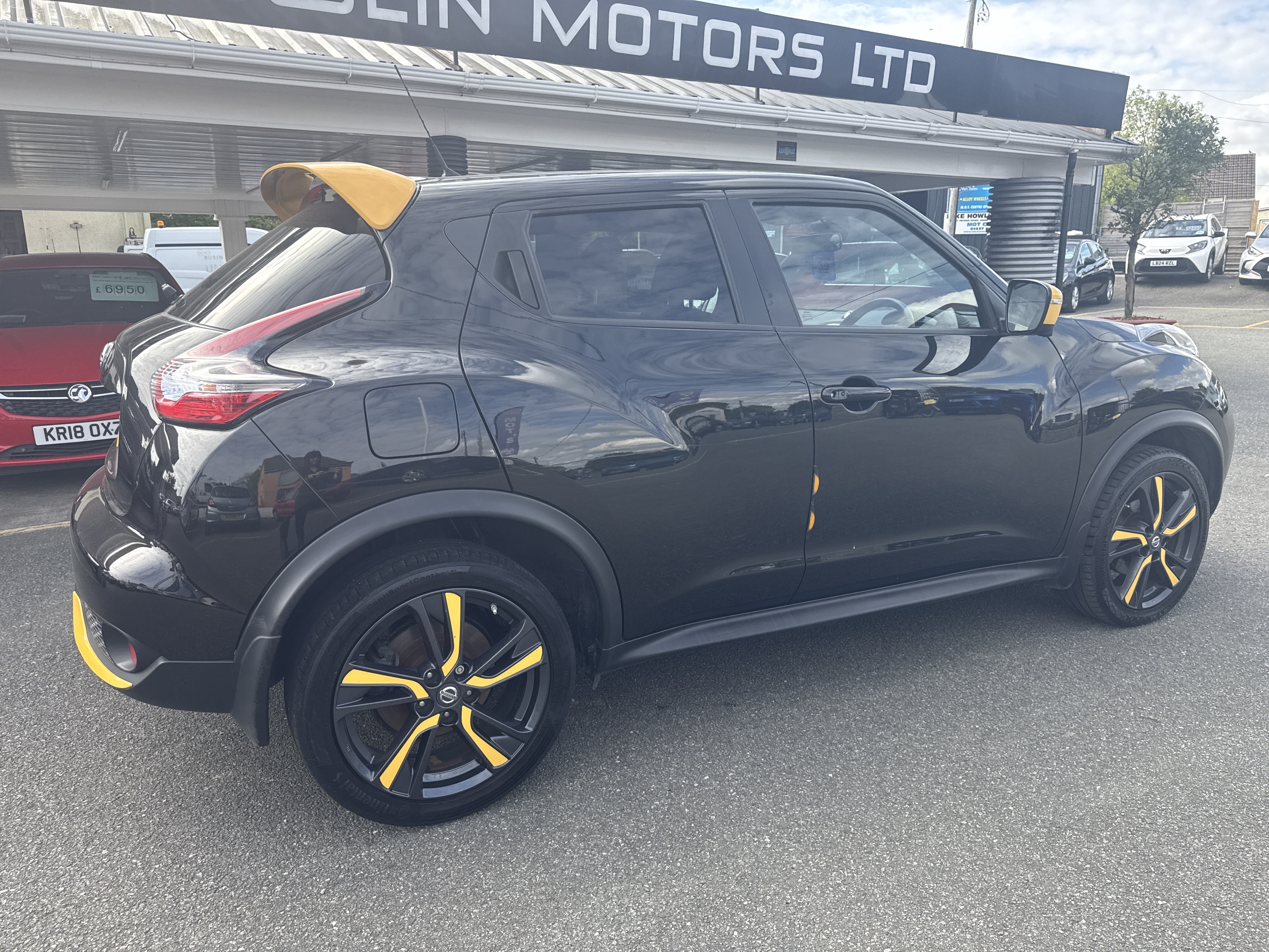 Nissan JUKE TEKNA DIGT for sale at Mike Howlin Motor Sales Pembrokeshire