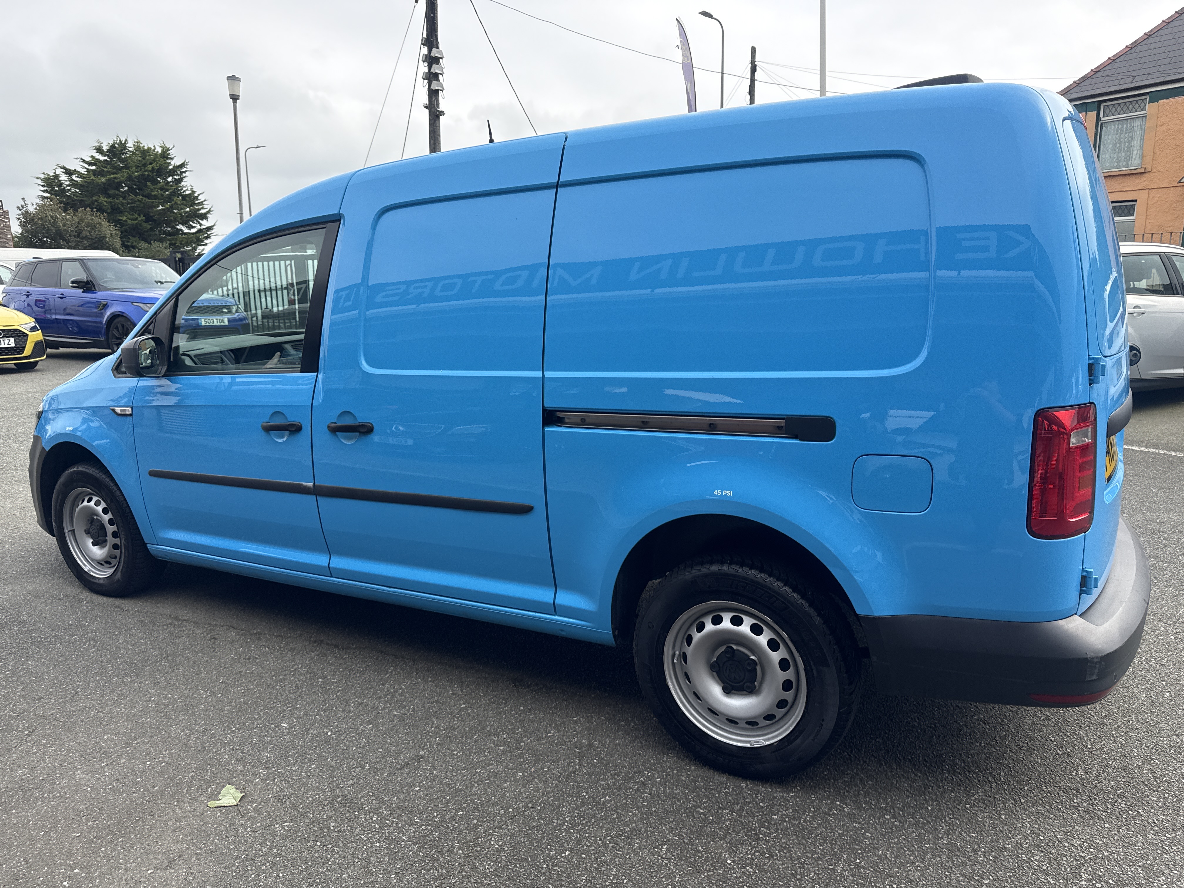 Volkswagen CADDY MAXI C20 STARTLINE TDI for sale at Mike Howlin Motor Sales Pembrokeshire