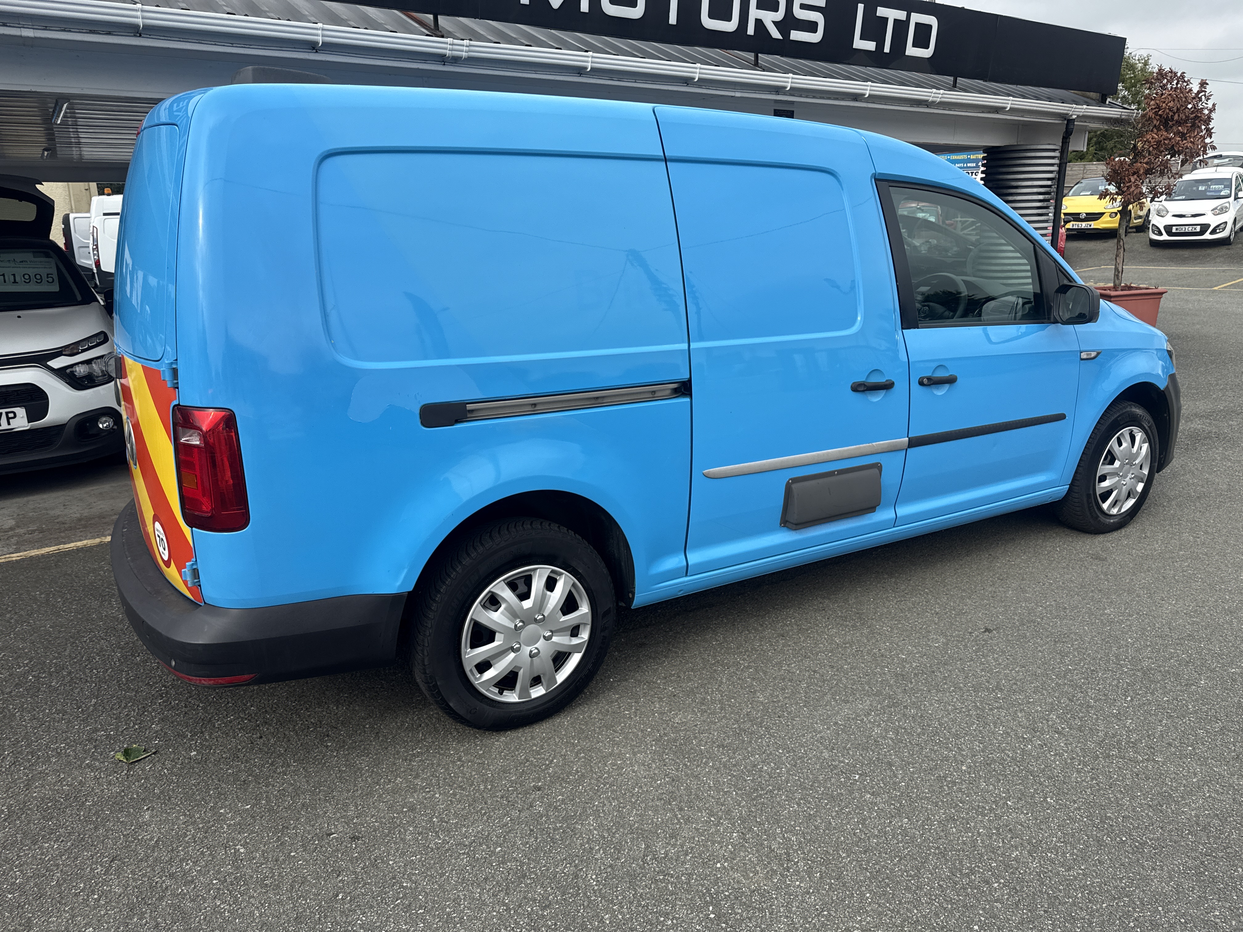 Volkswagen CADDY MAXI C20 STARTLINE TDI for sale at Mike Howlin Motor Sales Pembrokeshire