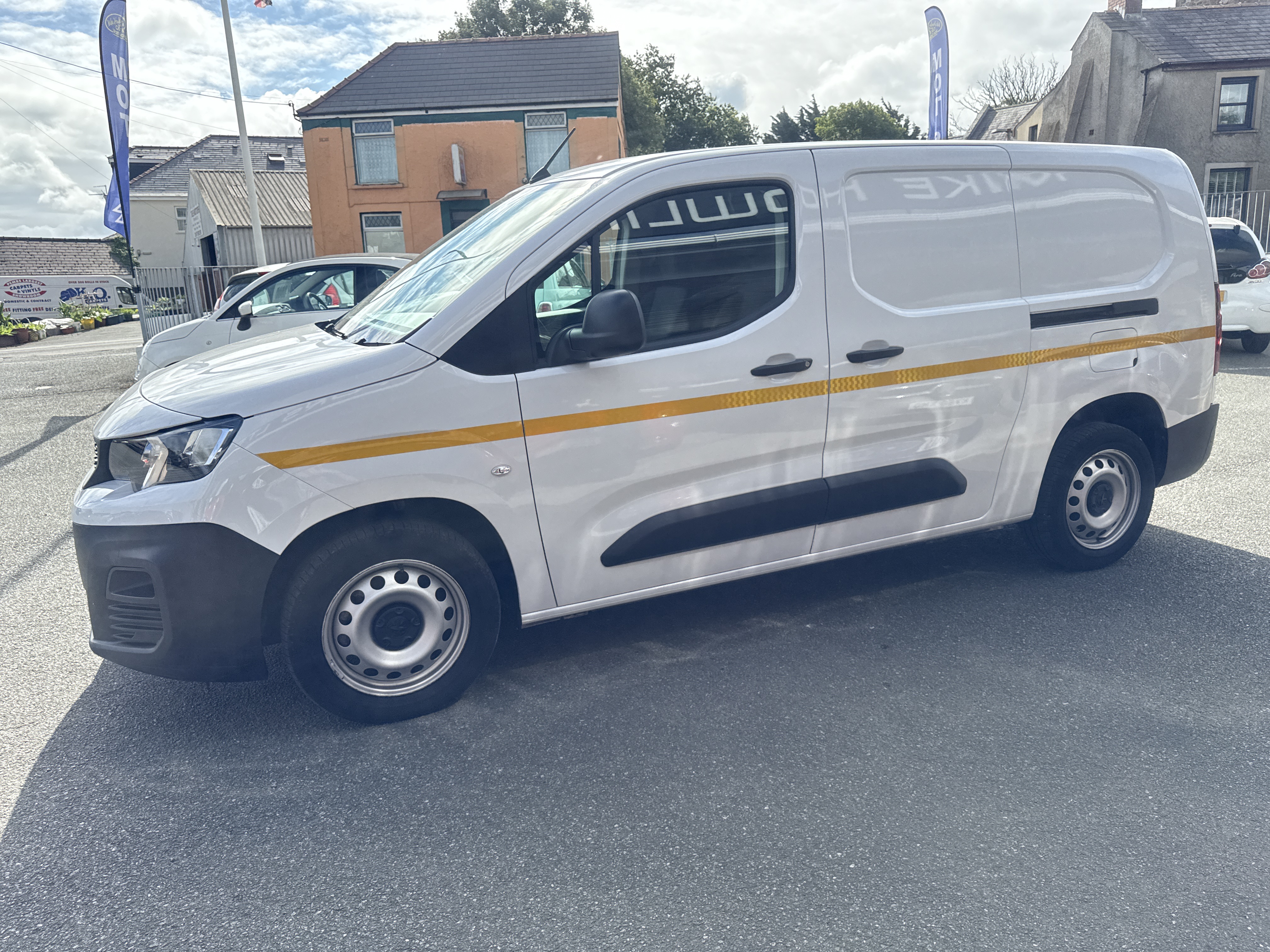 Peugeot PARTNER BLUE HDI PROFESSIONAL  for sale at Mike Howlin Motor Sales Pembrokeshire
