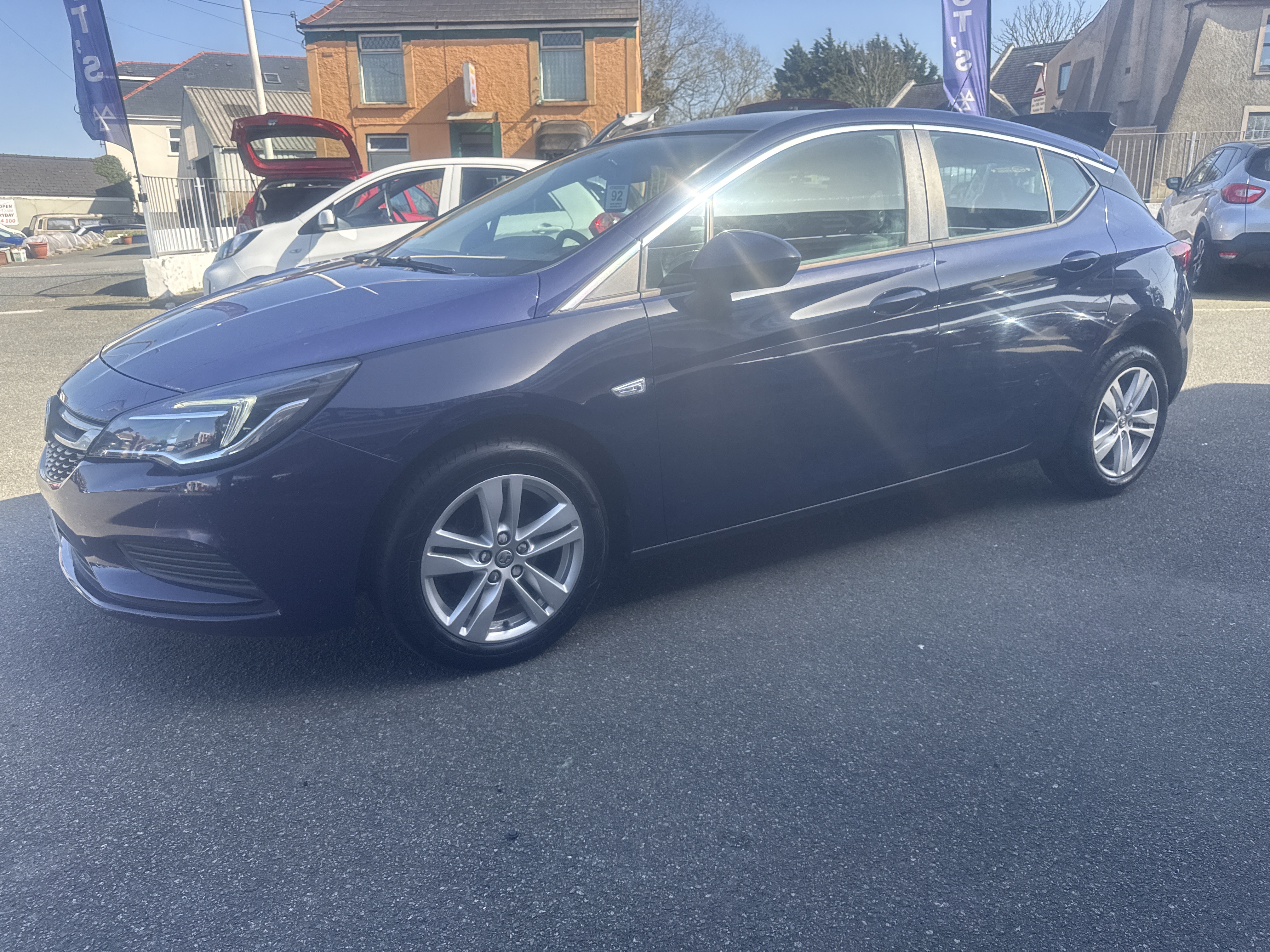 Vauxhall ASTRA DESIGN CDTI  for sale at Mike Howlin Motor Sales Pembrokeshire