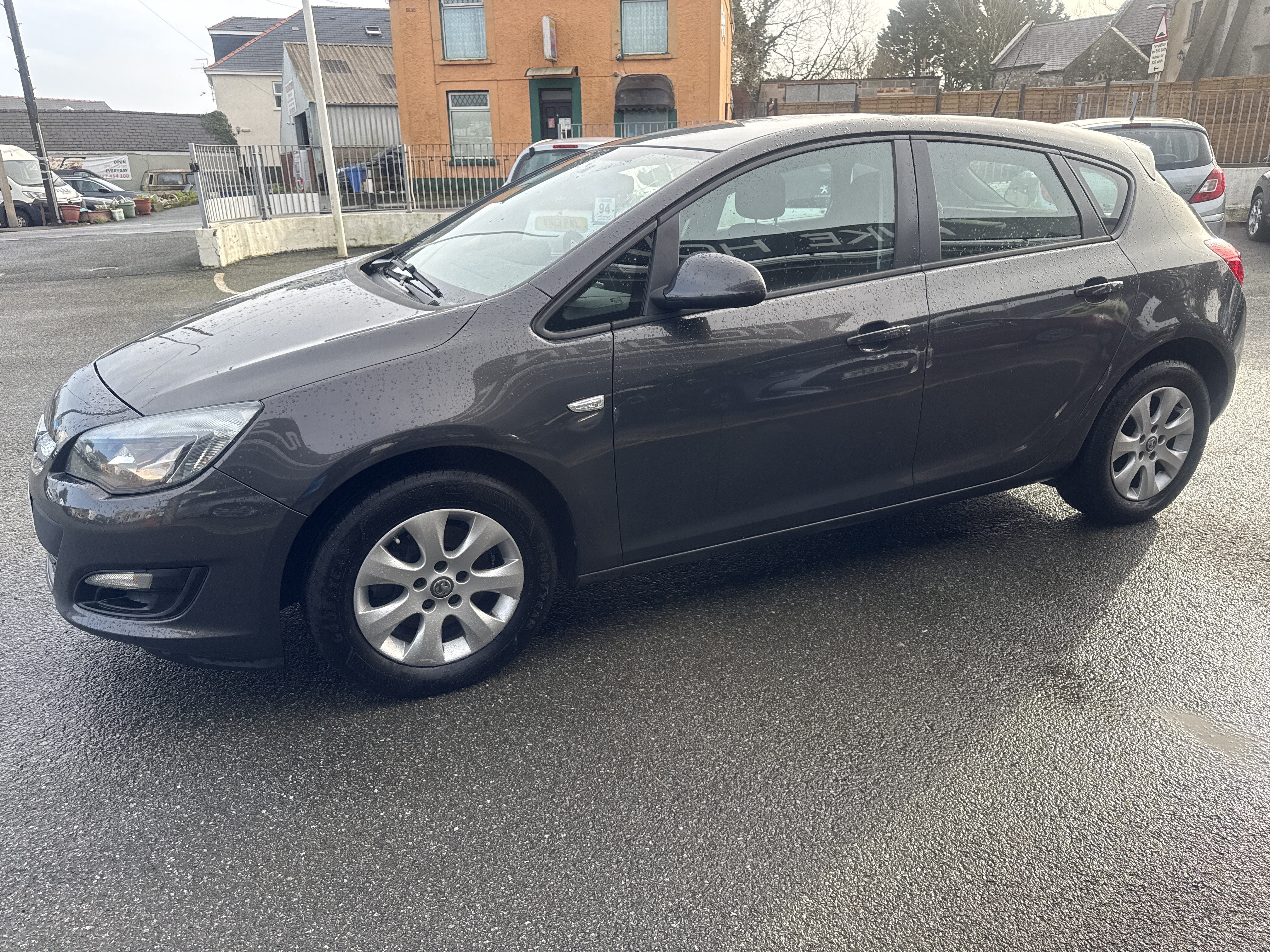 Vauxhall ASTRA CDTI ECOFLEX  for sale at Mike Howlin Motor Sales Pembrokeshire