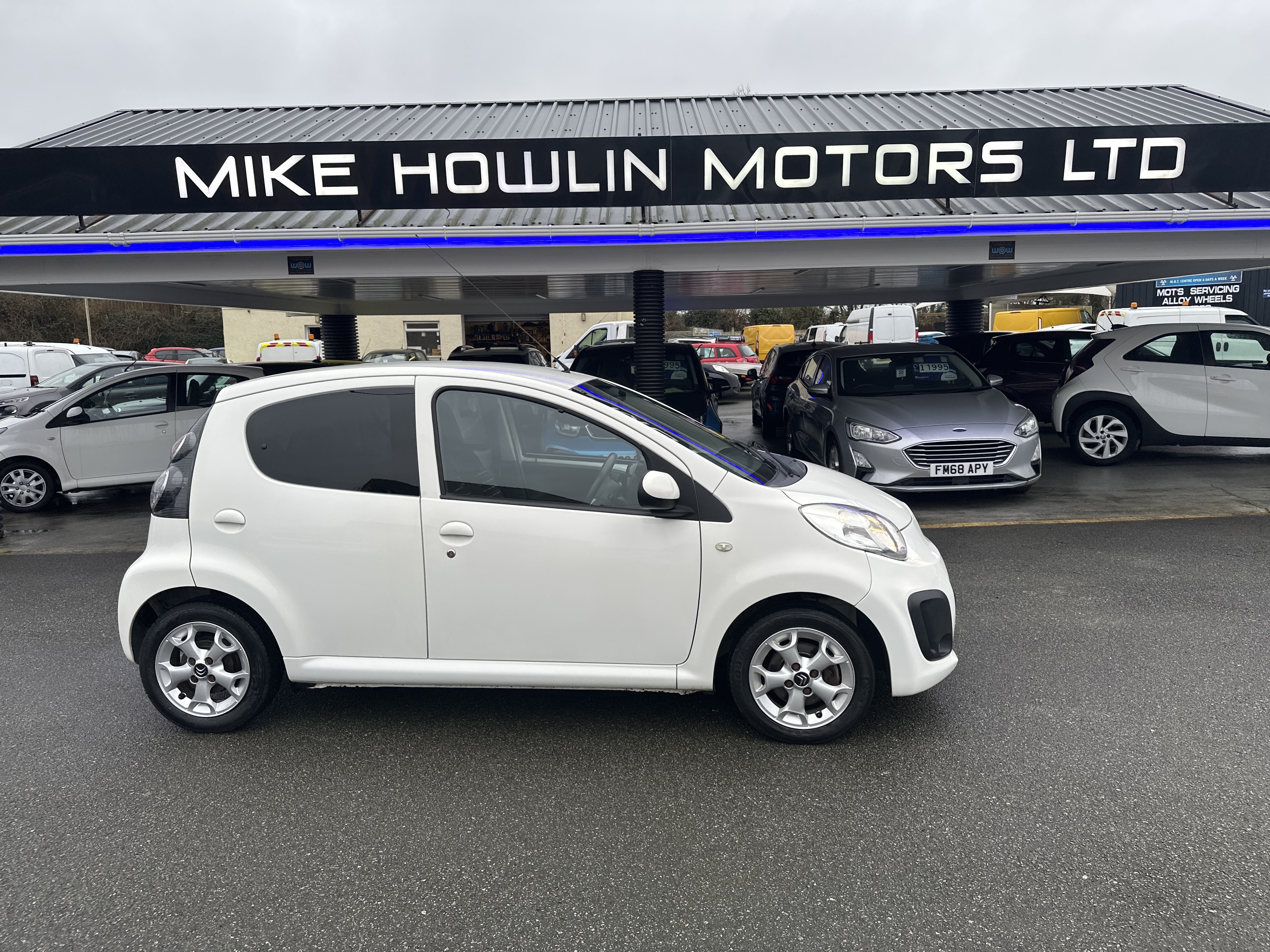 Citroen C1 VTR+ for sale at Mike Howlin Motor Sales Pembrokeshire