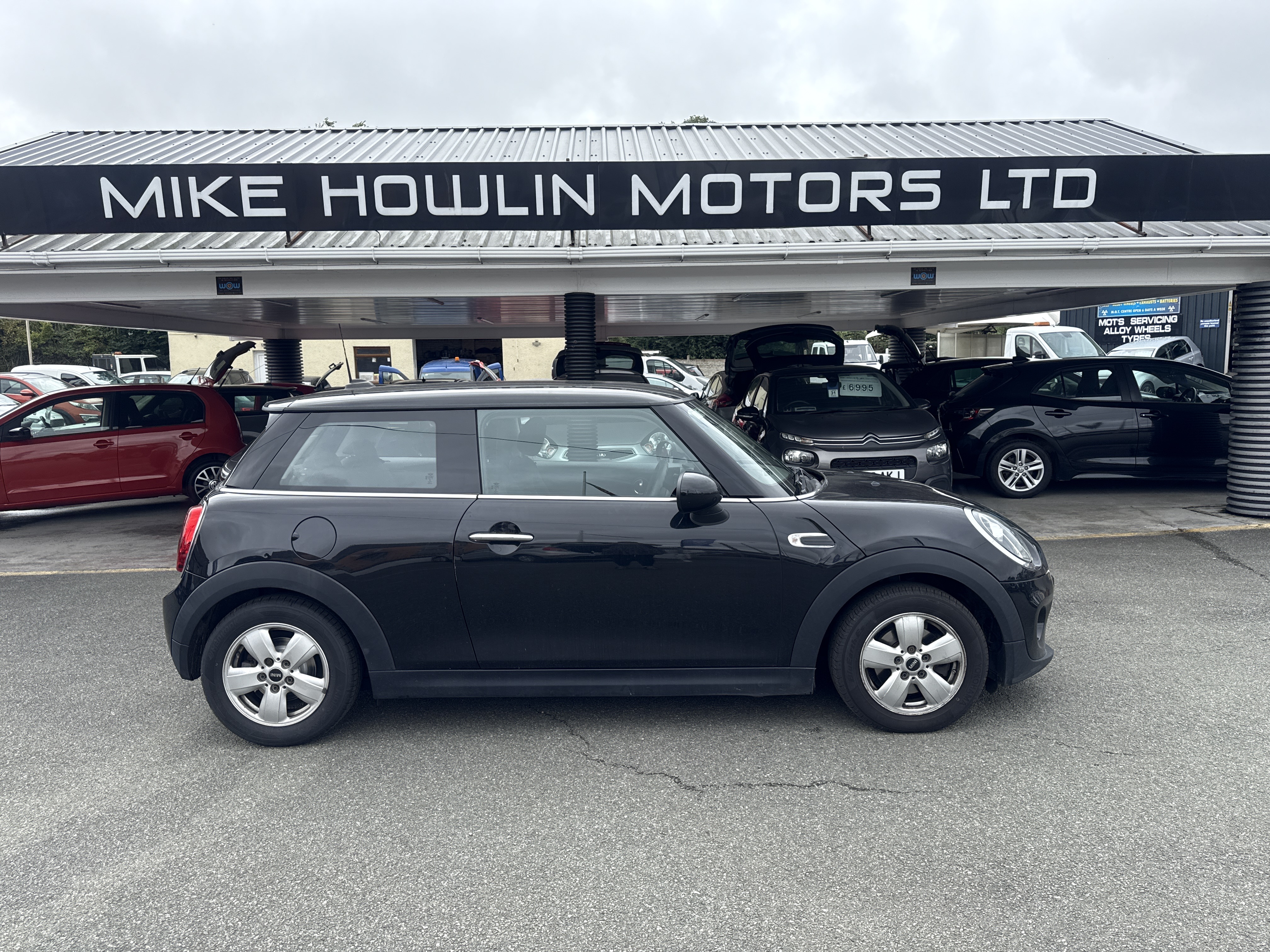Mini COOPER D for sale at Mike Howlin Motor Sales Pembrokeshire