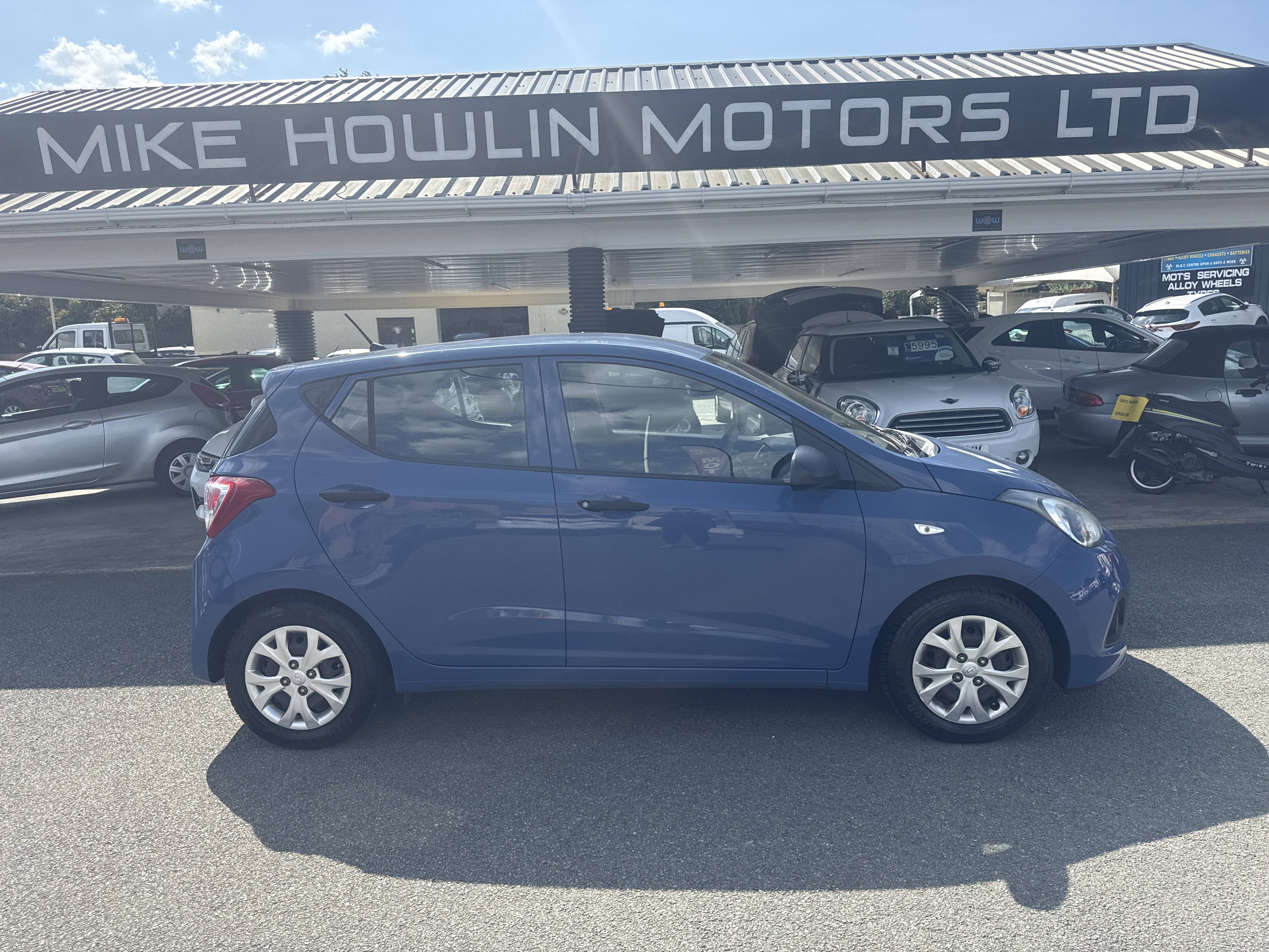 Hyundai I10 S AIR  for sale at Mike Howlin Motor Sales Pembrokeshire