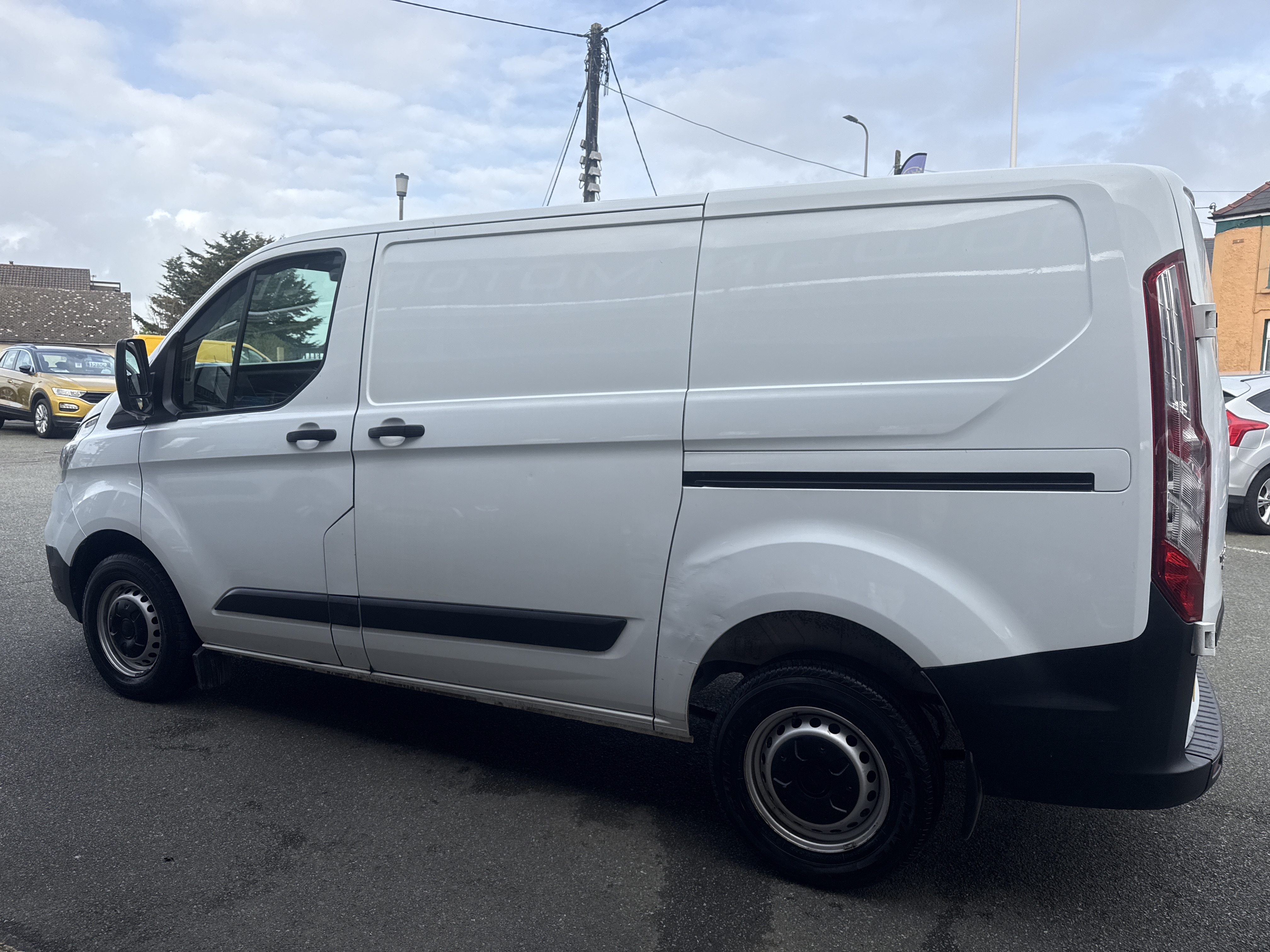 Ford TRANSIT  EBL 105 SWB LEADER CREWCAB for sale at Mike Howlin Motor Sales Pembrokeshire