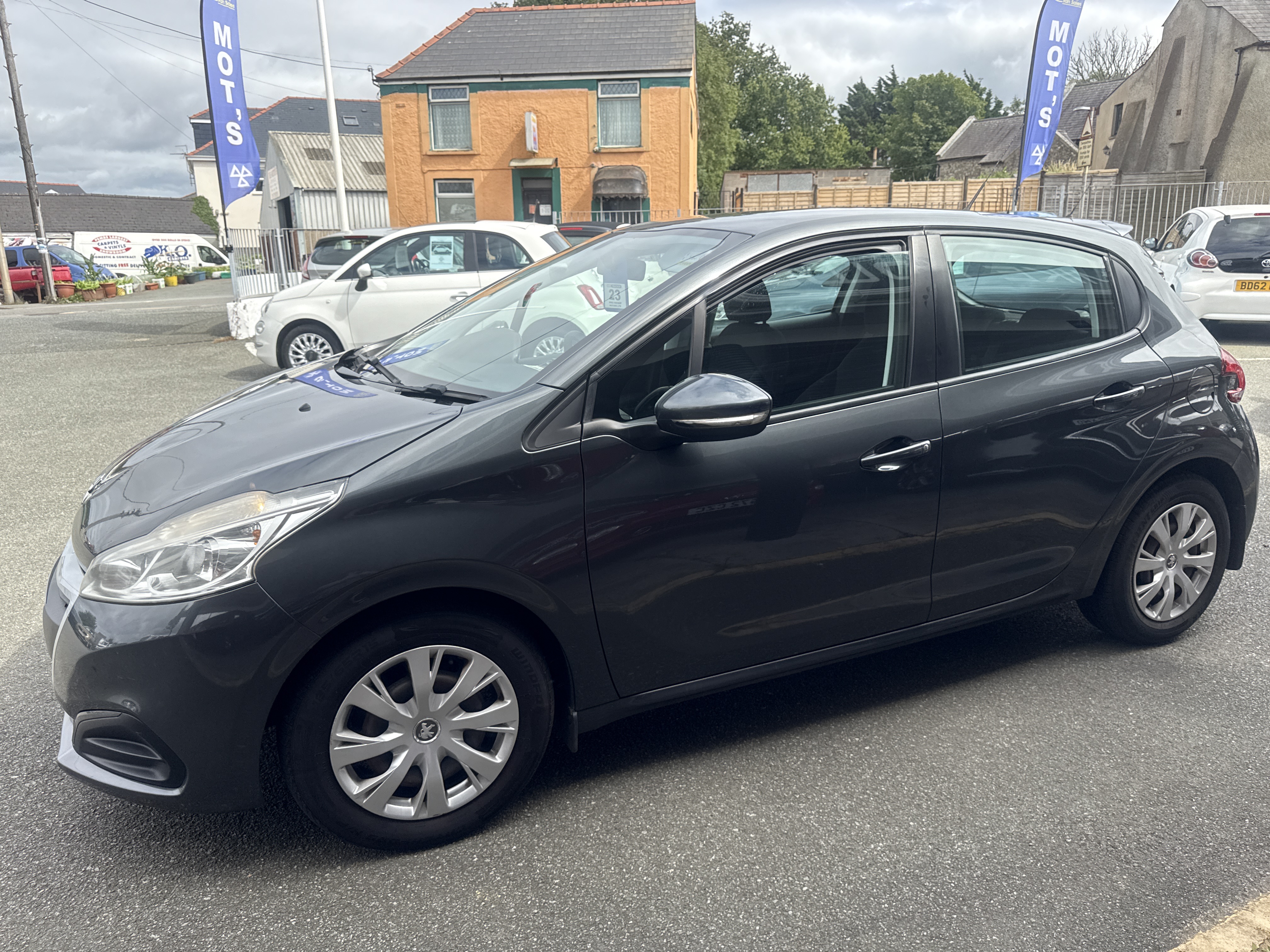 Peugeot 208 ACTIVE HDI for sale at Mike Howlin Motor Sales Pembrokeshire