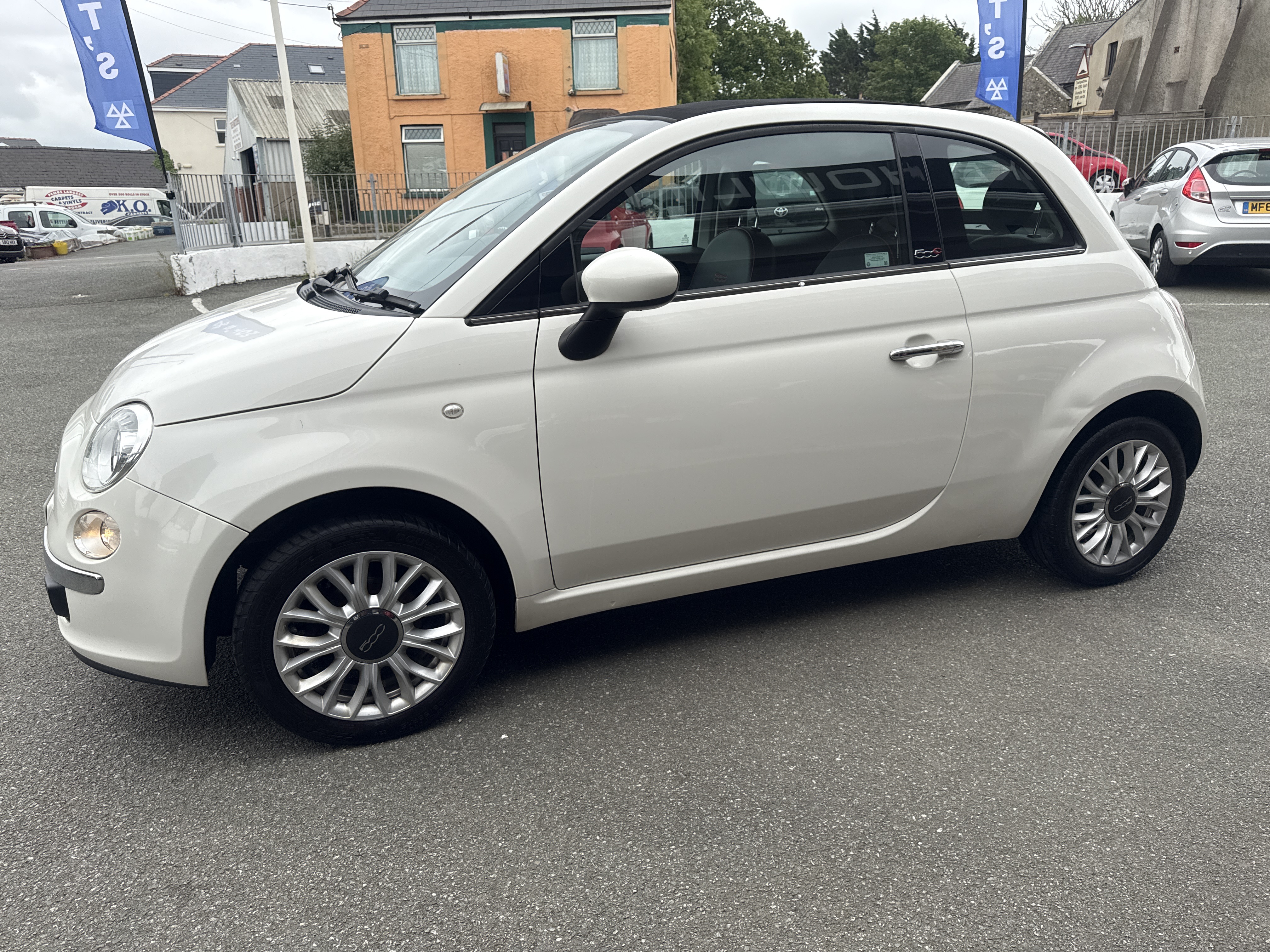 Fiat 500 LOUNGE  for sale at Mike Howlin Motor Sales Pembrokeshire
