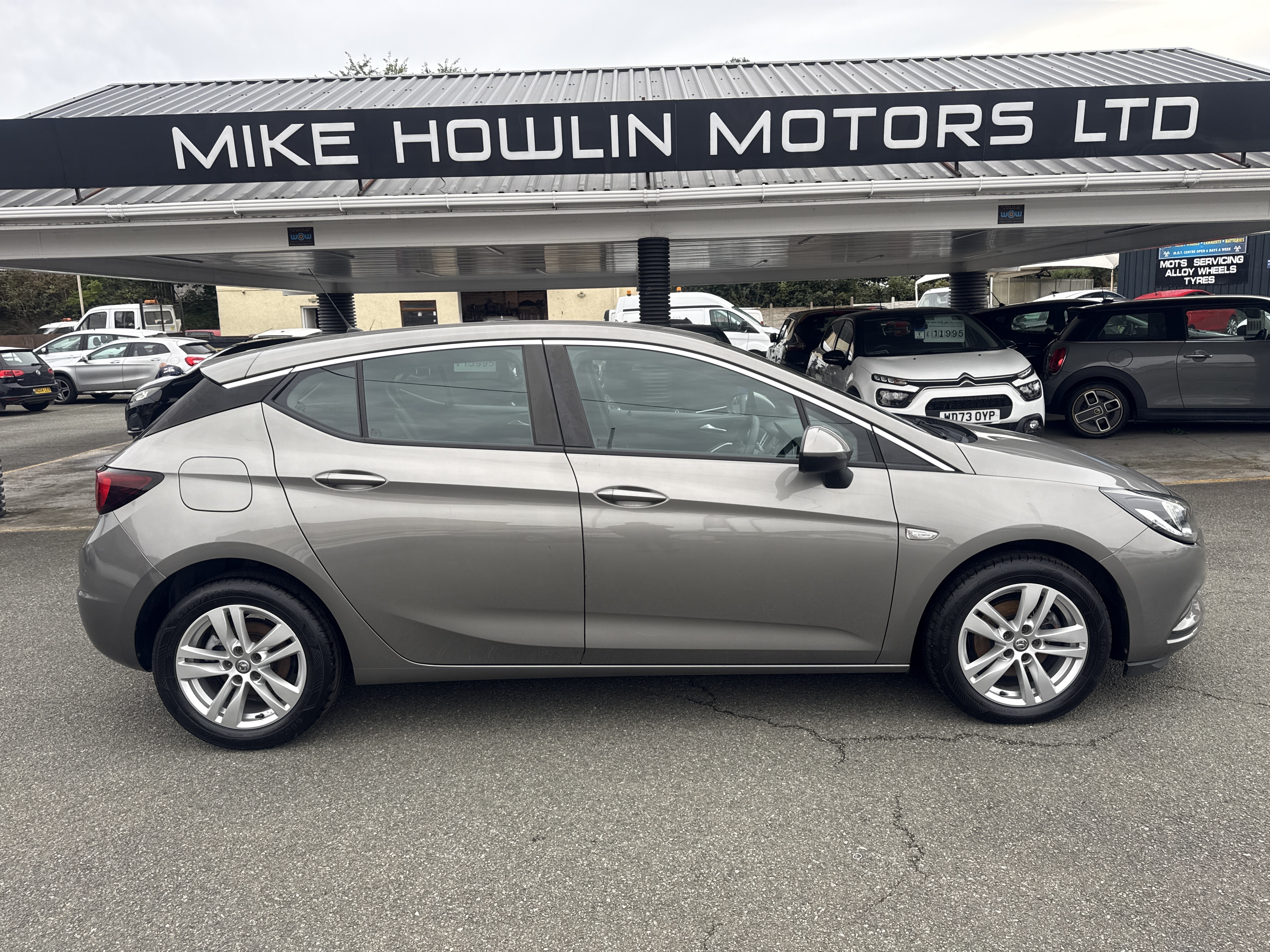 Vauxhall ASTRA DESIGN TURBO for sale at Mike Howlin Motor Sales Pembrokeshire