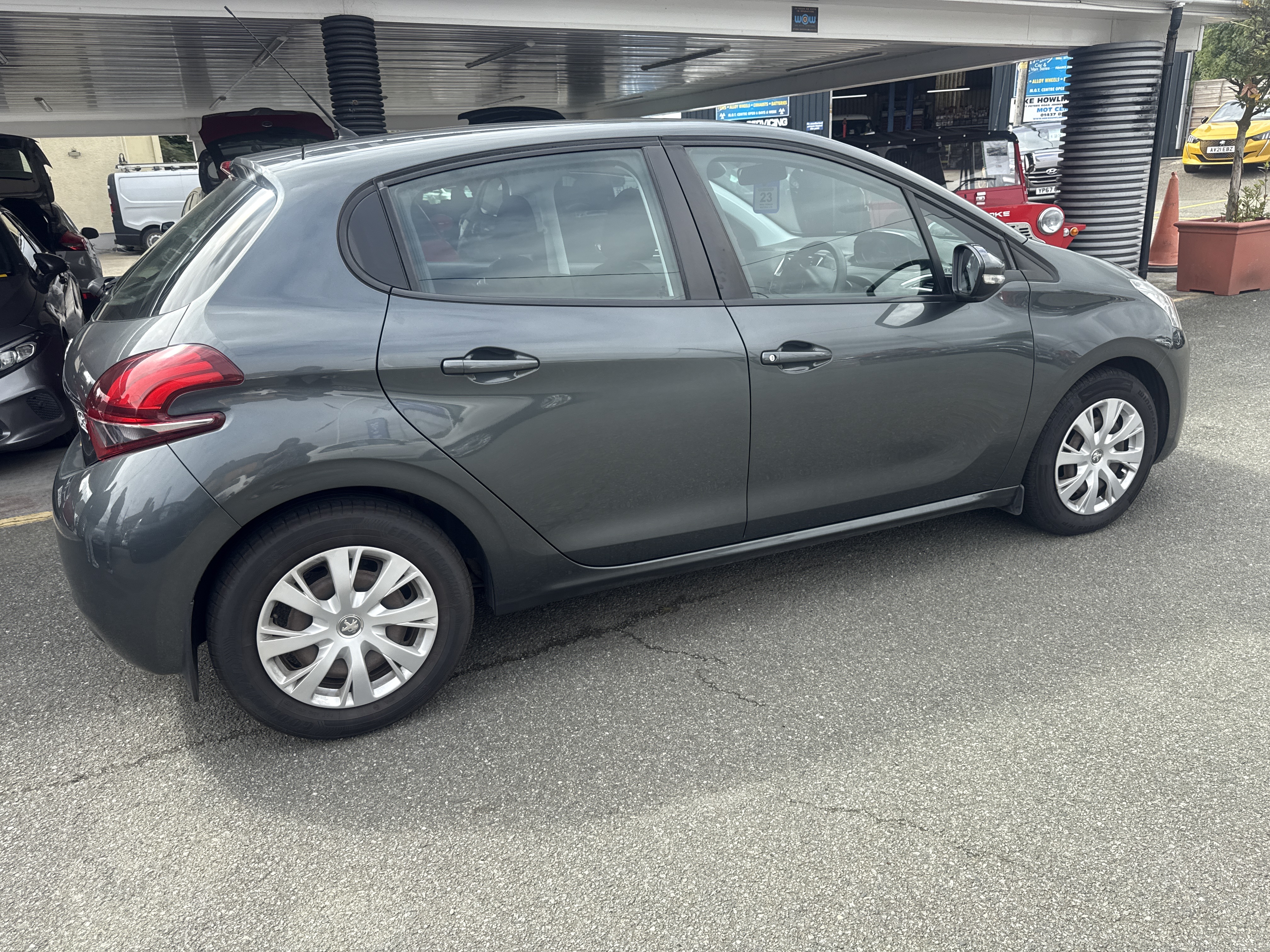 Peugeot 208 ACTIVE HDI for sale at Mike Howlin Motor Sales Pembrokeshire