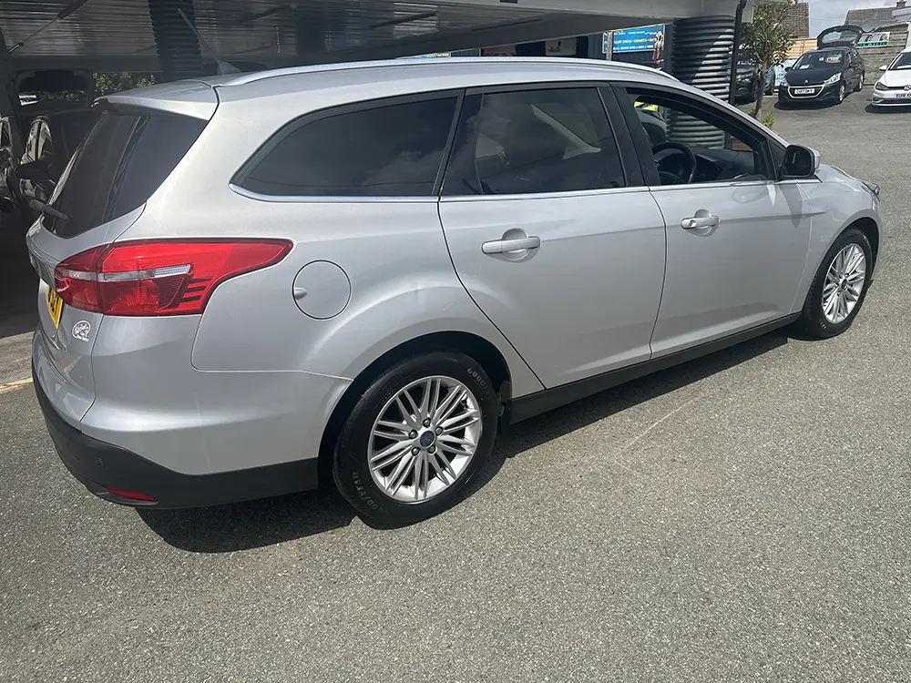 Ford FOCUS ZETEC EDTION CDTI for sale at Mike Howlin Motor Sales Pembrokeshire