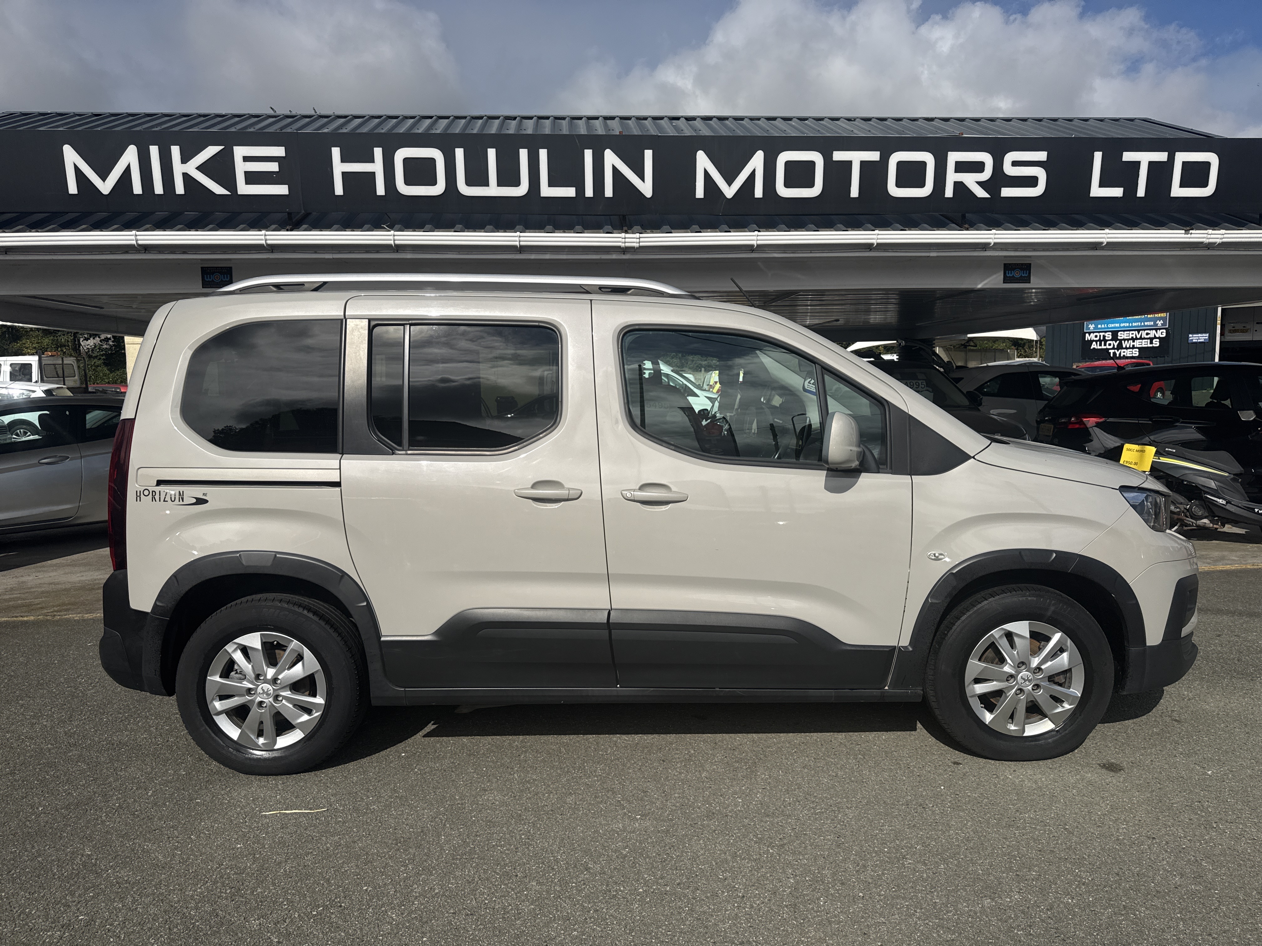 Peugeot RIFTER BLUE HDI ALLURE 100 for sale at Mike Howlin Motor Sales Pembrokeshire