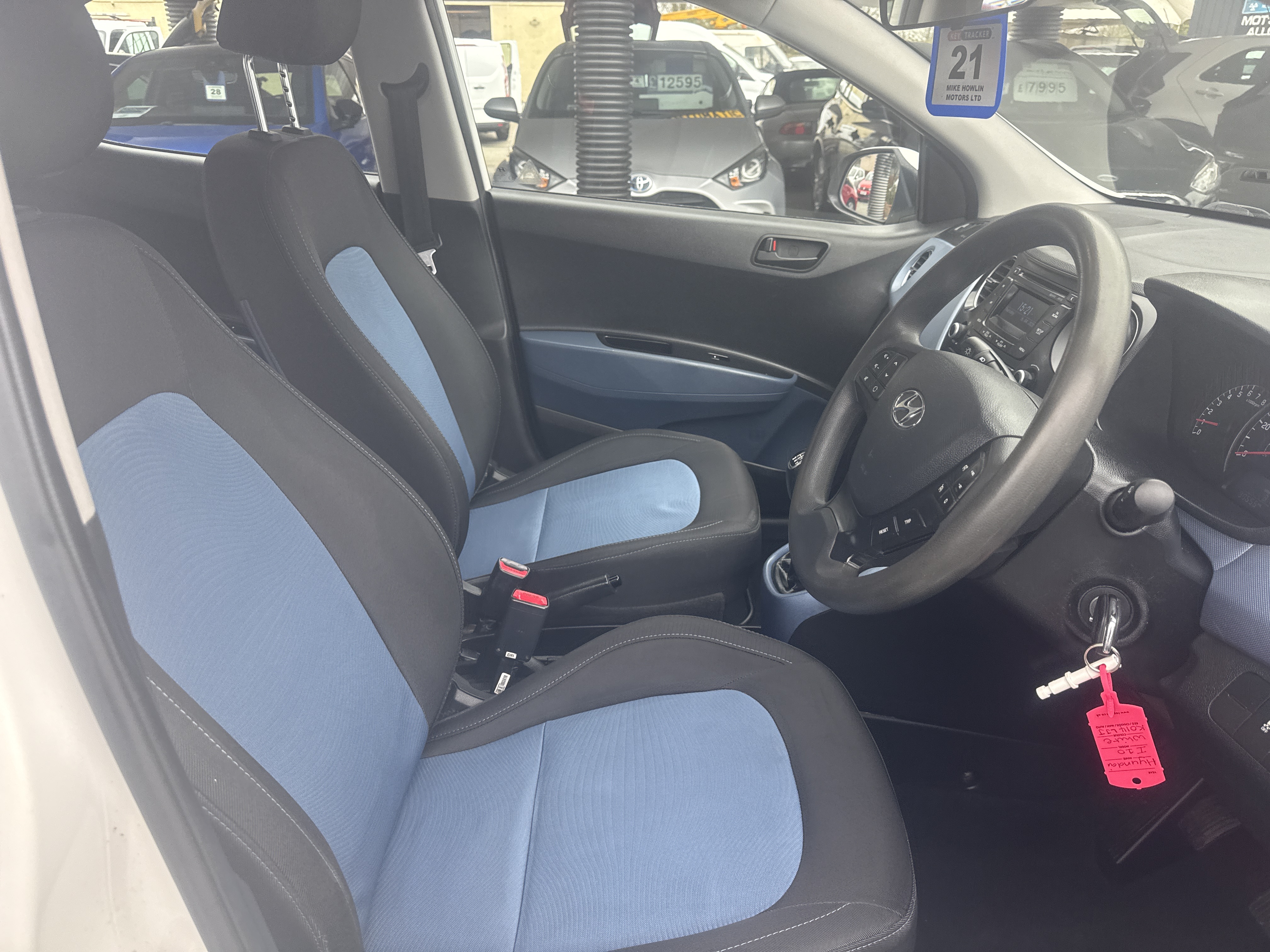 Hyundai I10 SE for sale at Mike Howlin Motor Sales Pembrokeshire