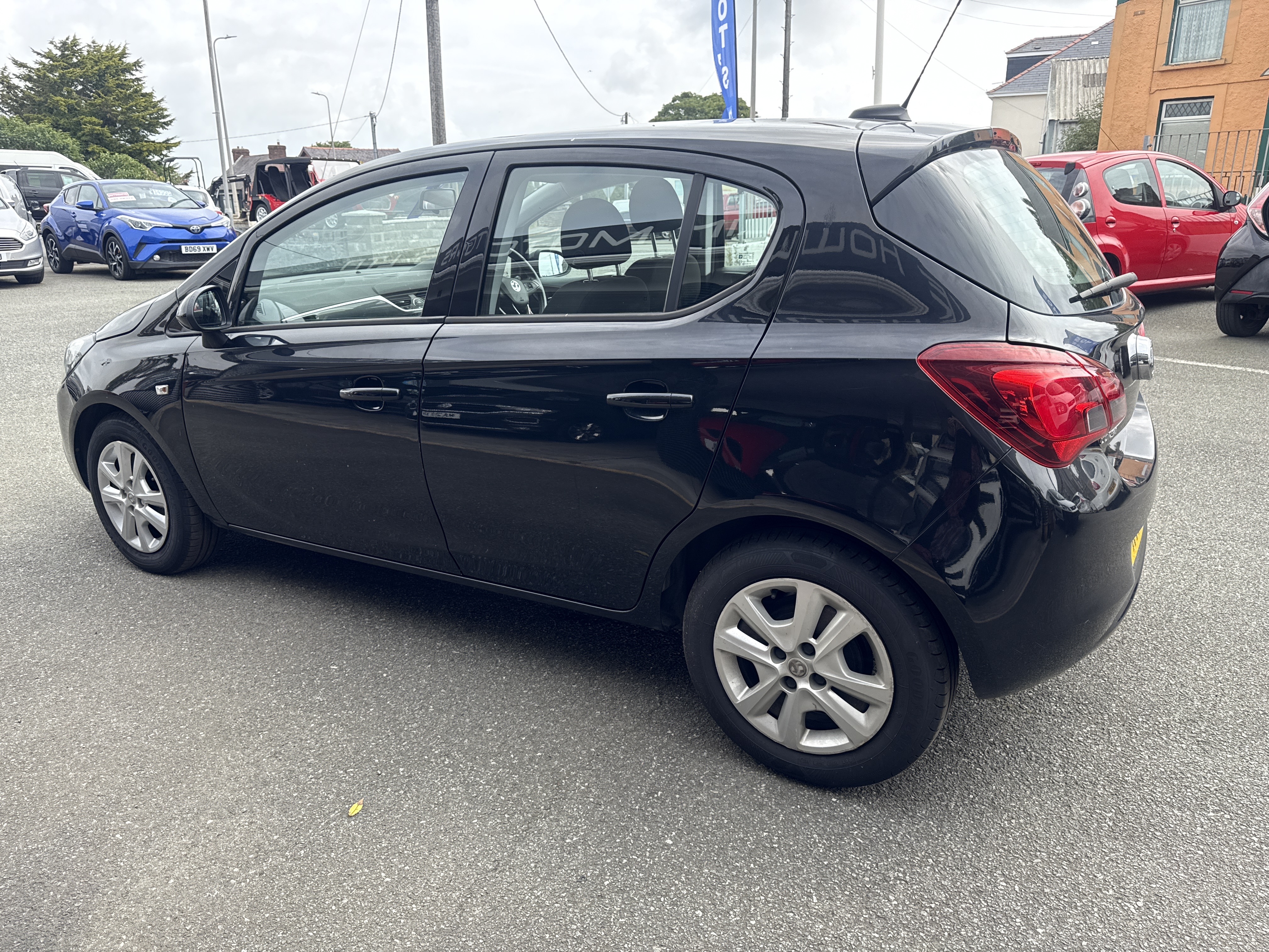 Vauxhall CORSA DESIGN ECOFLEX CDTI for sale at Mike Howlin Motor Sales Pembrokeshire