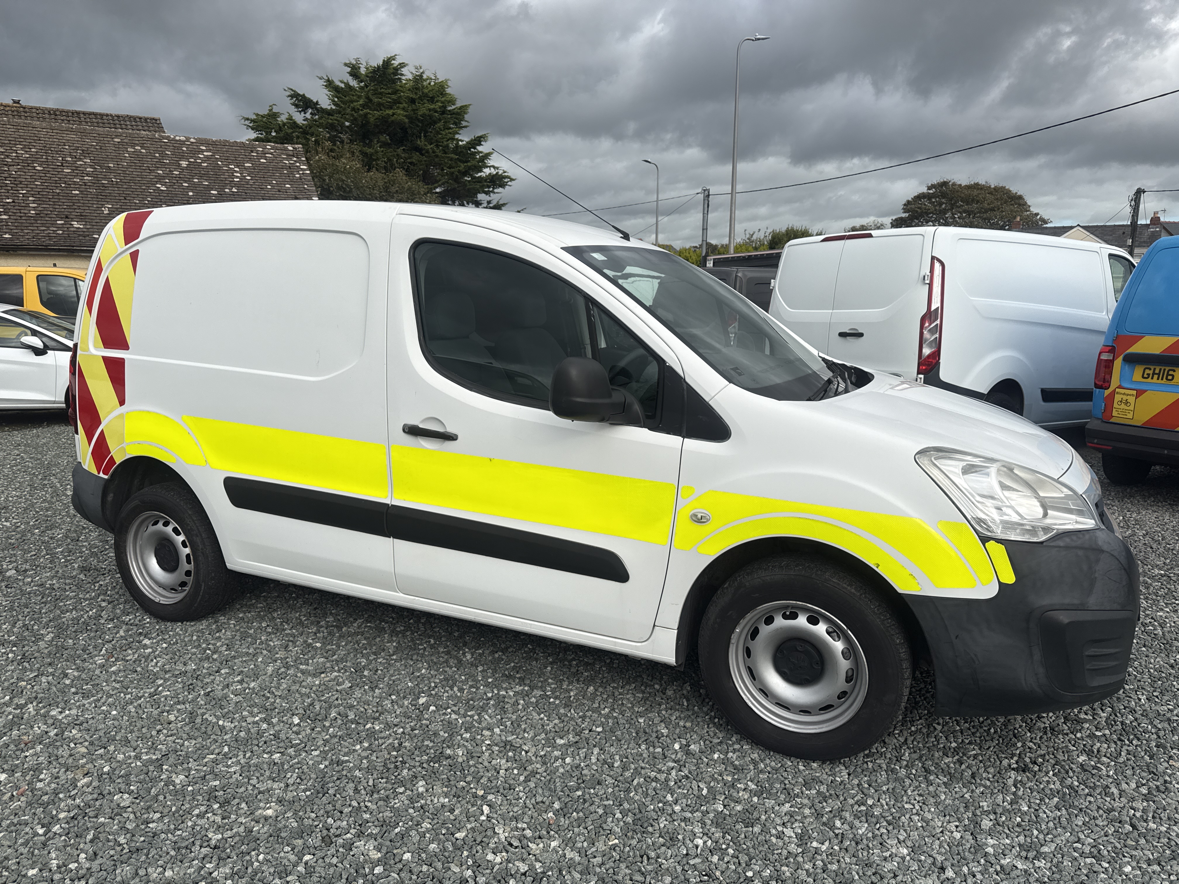 Peugeot PARTNER S L1 HDI for sale at Mike Howlin Motor Sales Pembrokeshire