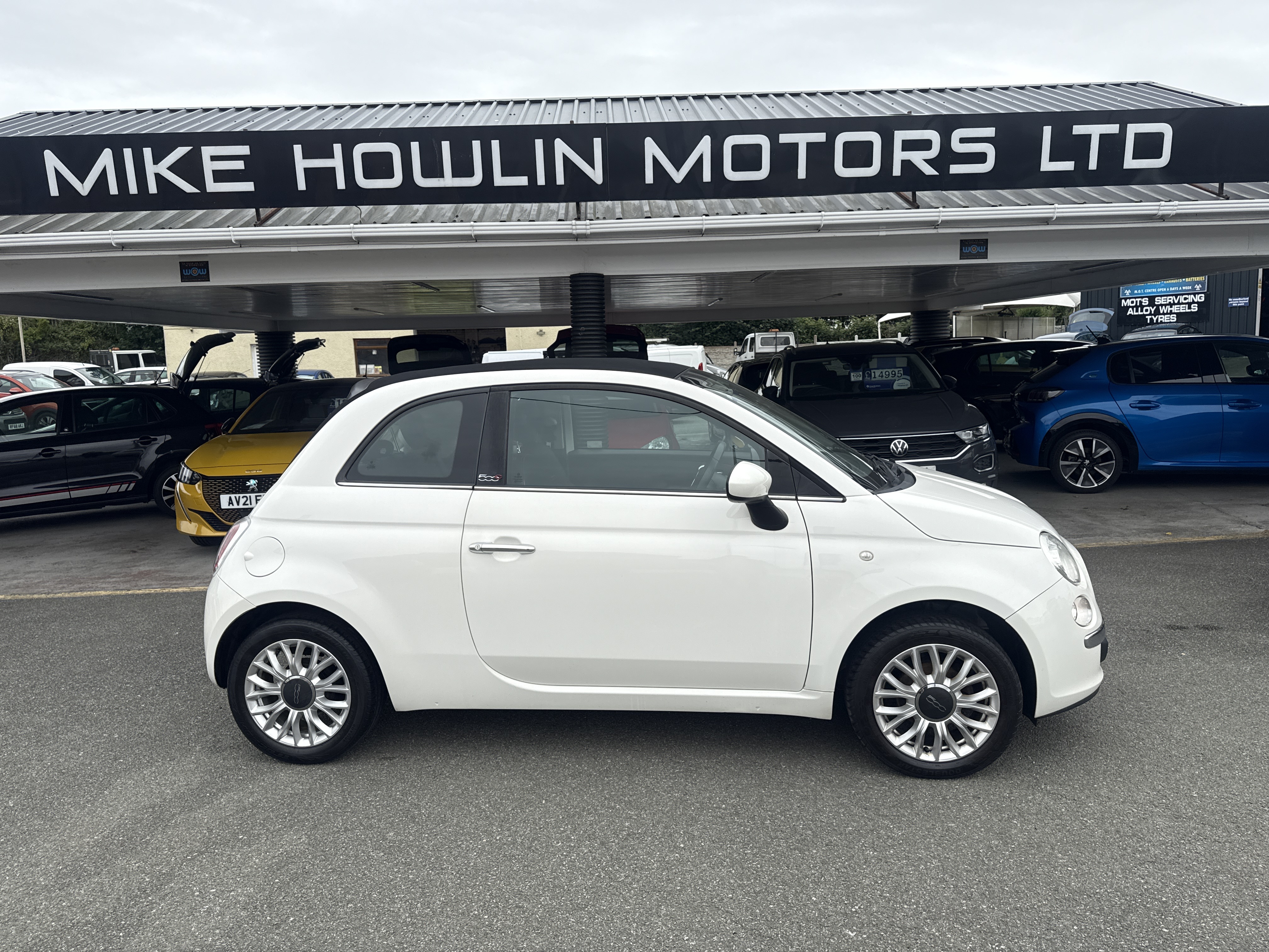 Fiat 500 LOUNGE  for sale at Mike Howlin Motor Sales Pembrokeshire