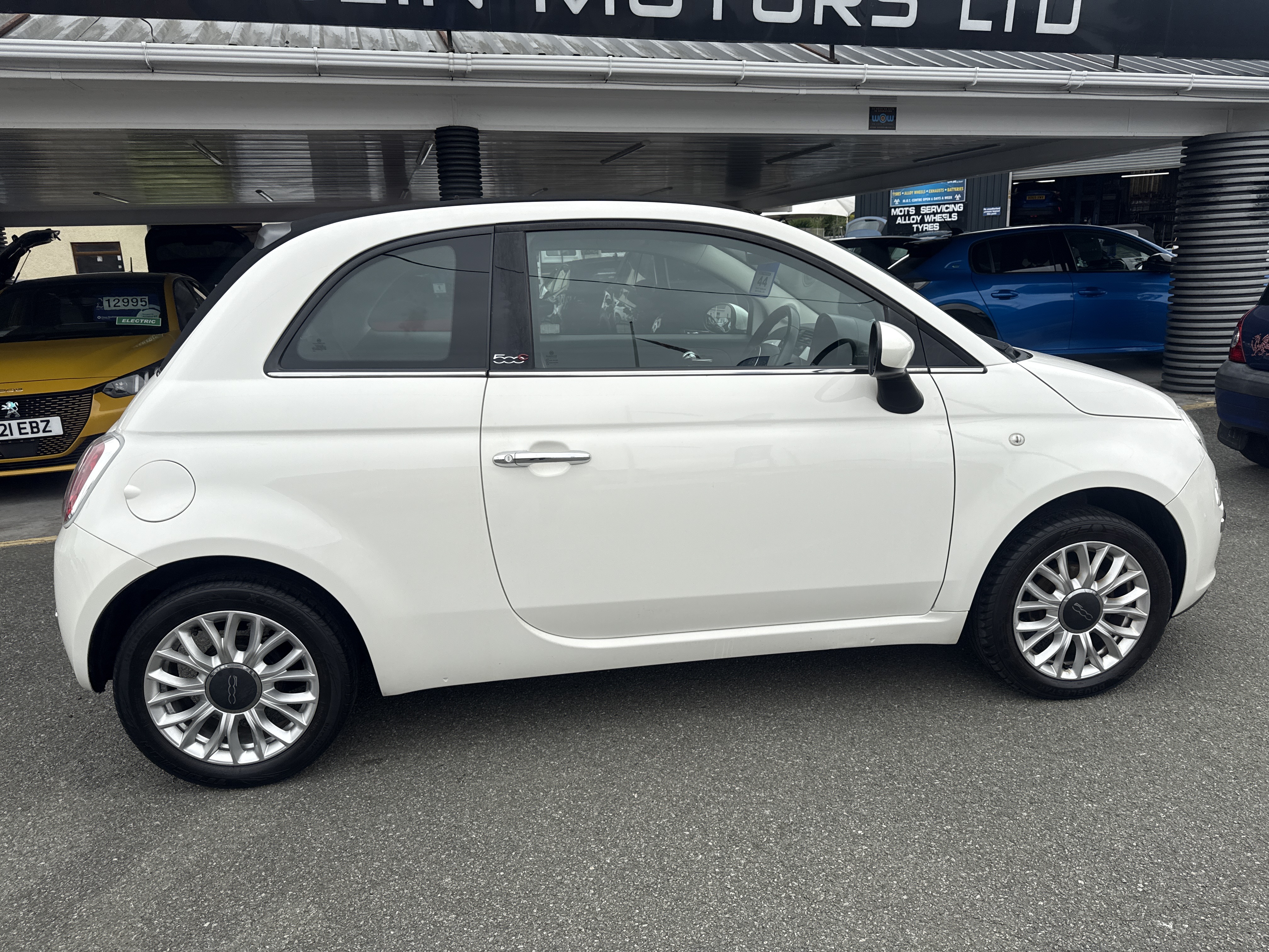 Fiat 500 LOUNGE  for sale at Mike Howlin Motor Sales Pembrokeshire