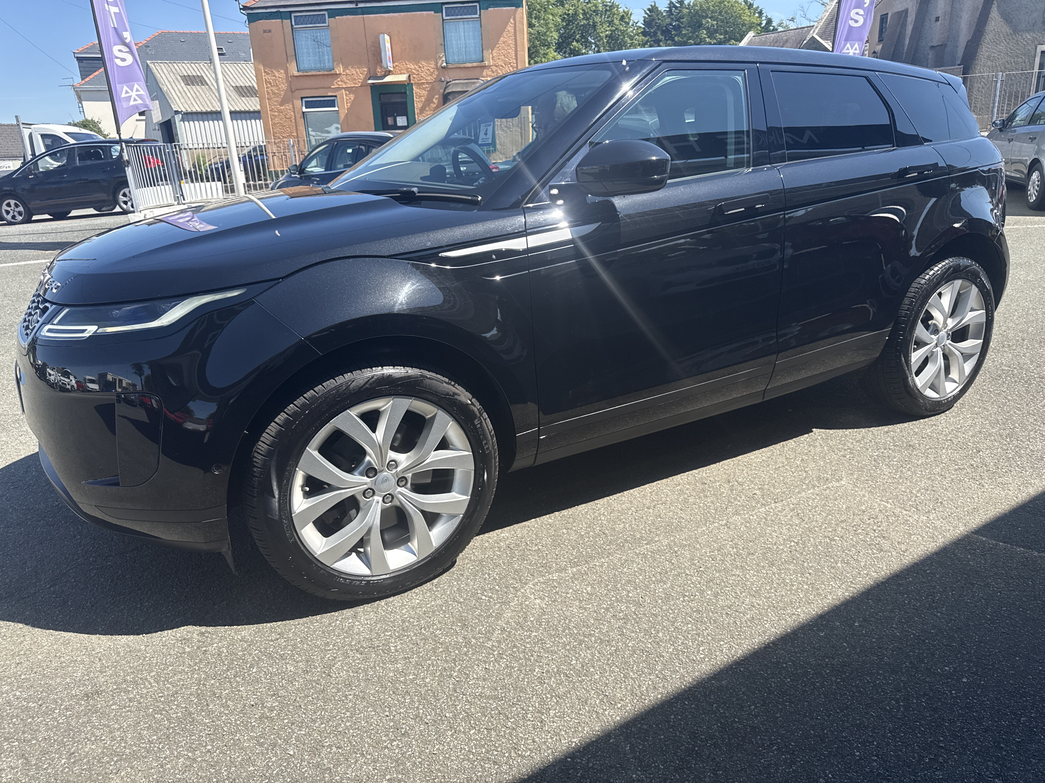 Land Rover RANGE ROVER EVOQUE D180 4WD SE TURBO DIESEL for sale at Mike Howlin Motor Sales Pembrokeshire