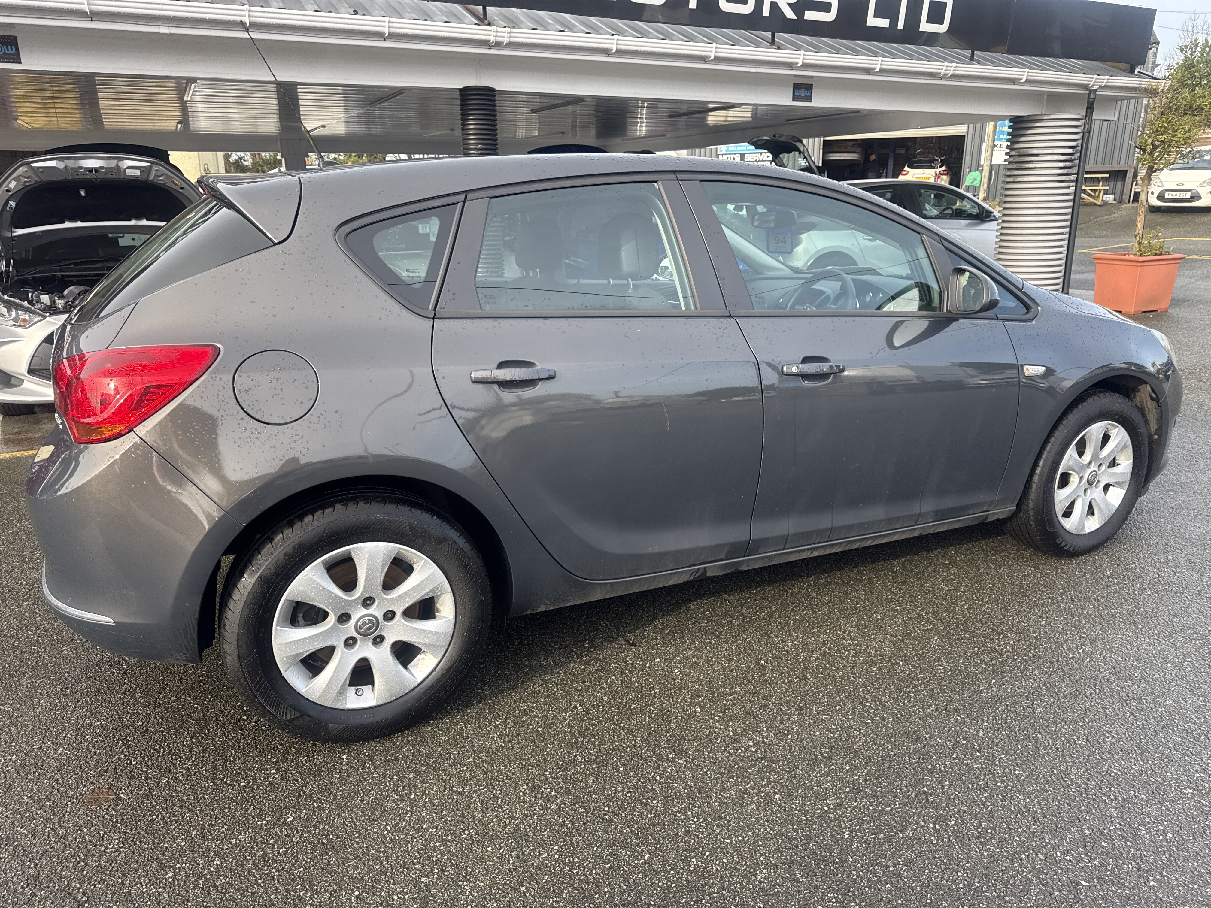Vauxhall ASTRA CDTI ECOFLEX  for sale at Mike Howlin Motor Sales Pembrokeshire