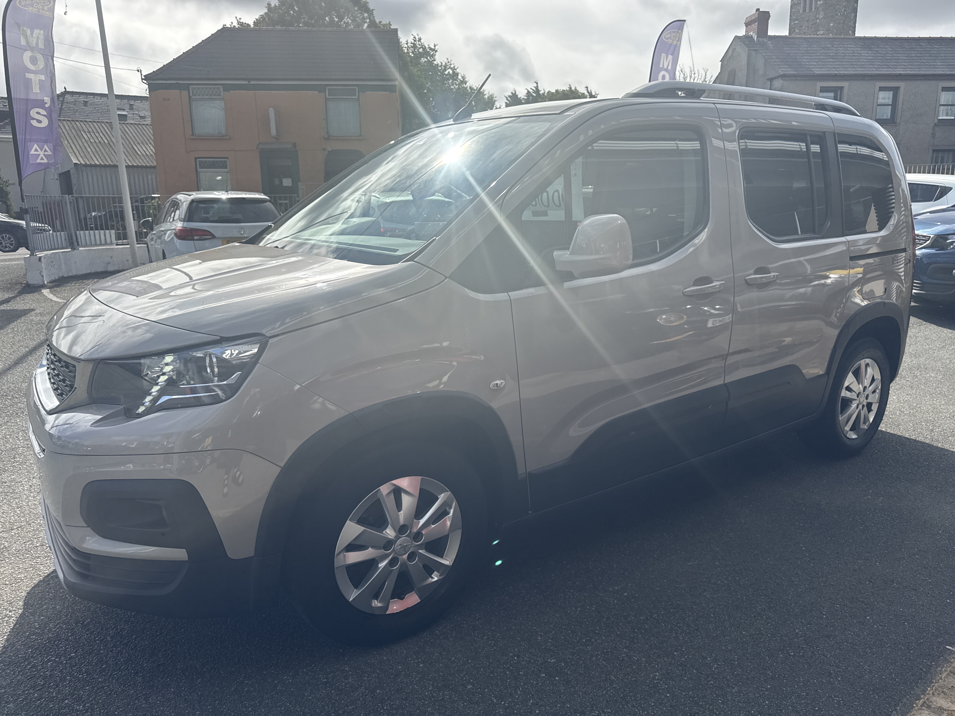 Peugeot RIFTER BLUE HDI ALLURE 100 for sale at Mike Howlin Motor Sales Pembrokeshire