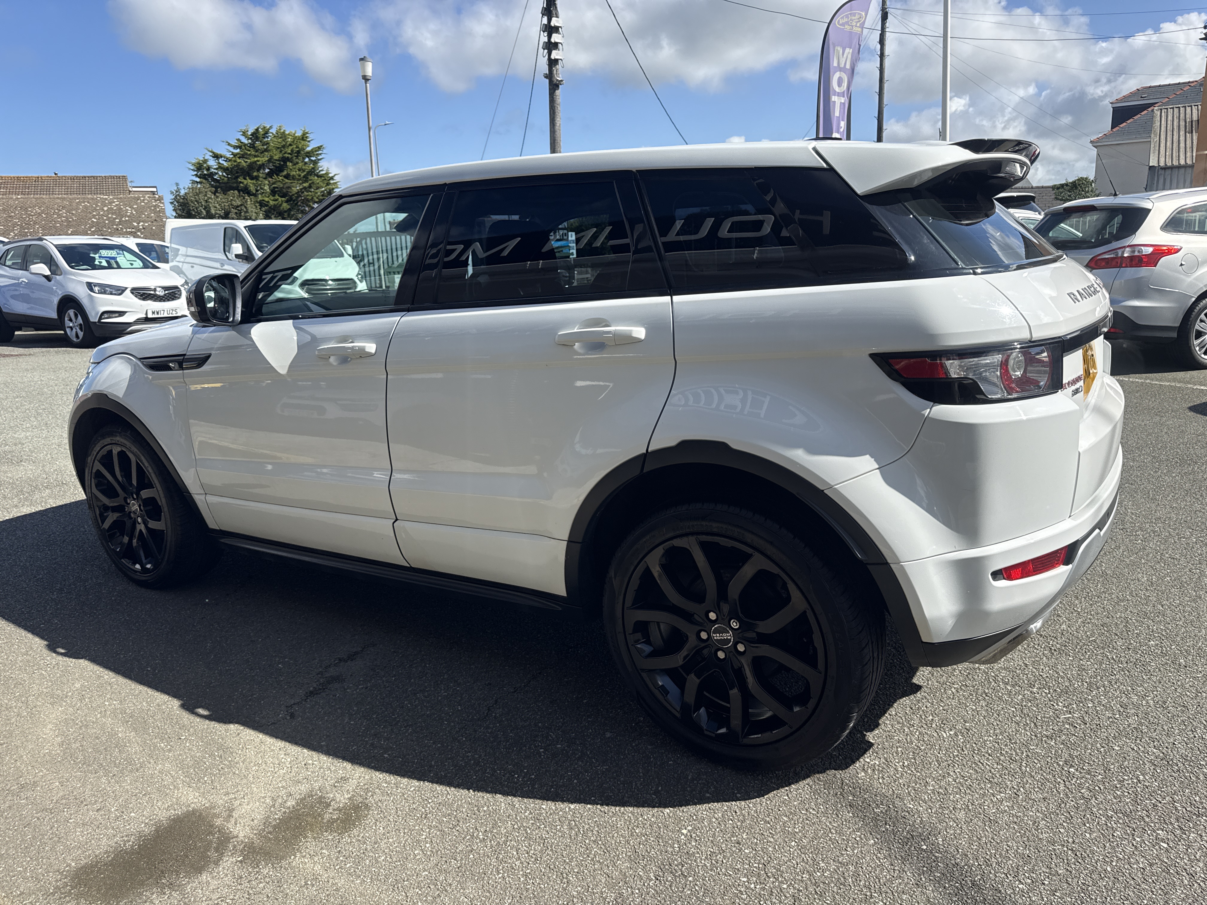 Land Rover RANGE ROVER EVOQUE DYNAMIC SD4 for sale at Mike Howlin Motor Sales Pembrokeshire