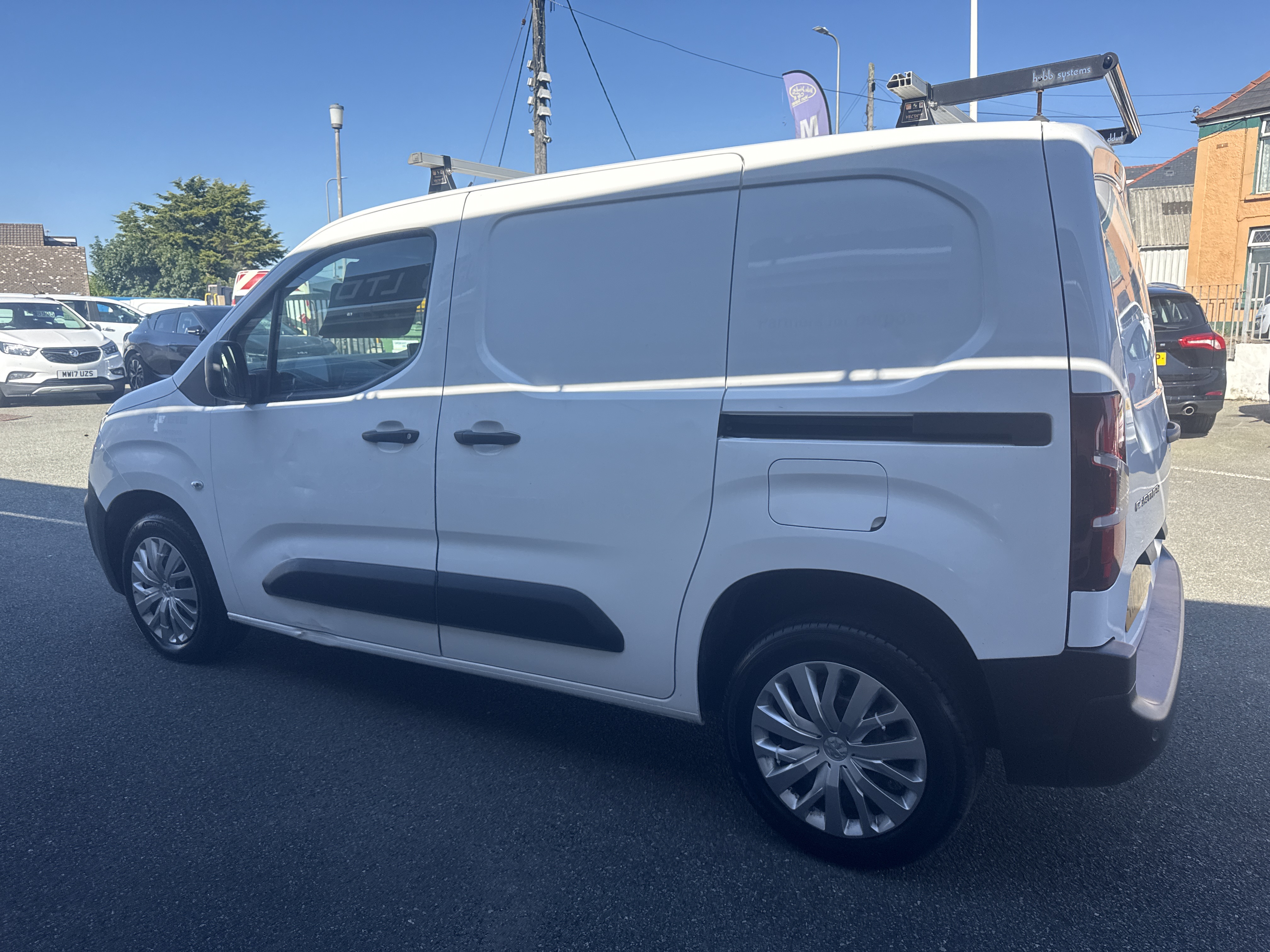 Peugeot PARTNER PROFESSIONAL BLUE HDI for sale at Mike Howlin Motor Sales Pembrokeshire