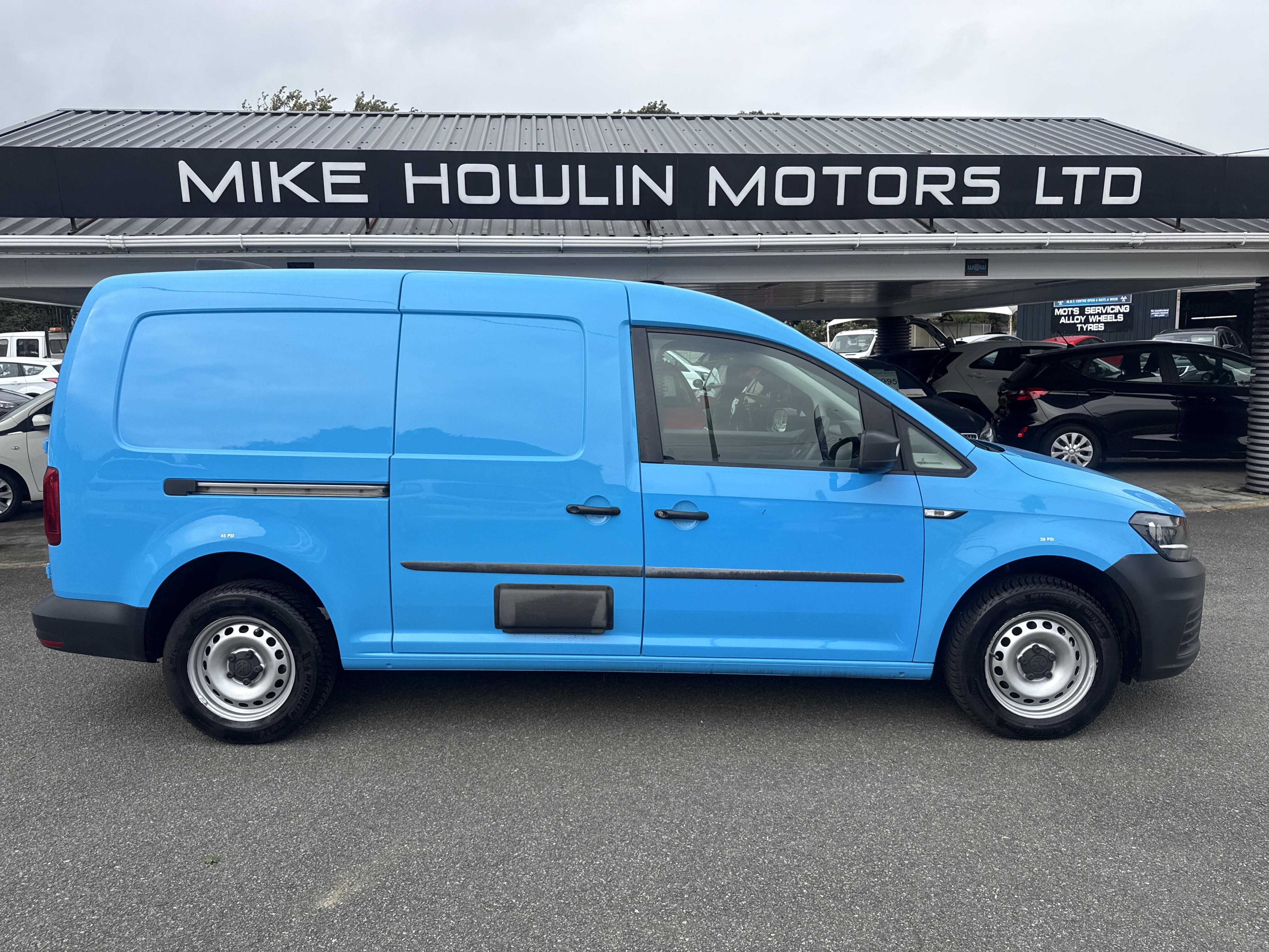Volkswagen CADDY MAXI C20 STARTLINE TDI for sale at Mike Howlin Motor Sales Pembrokeshire