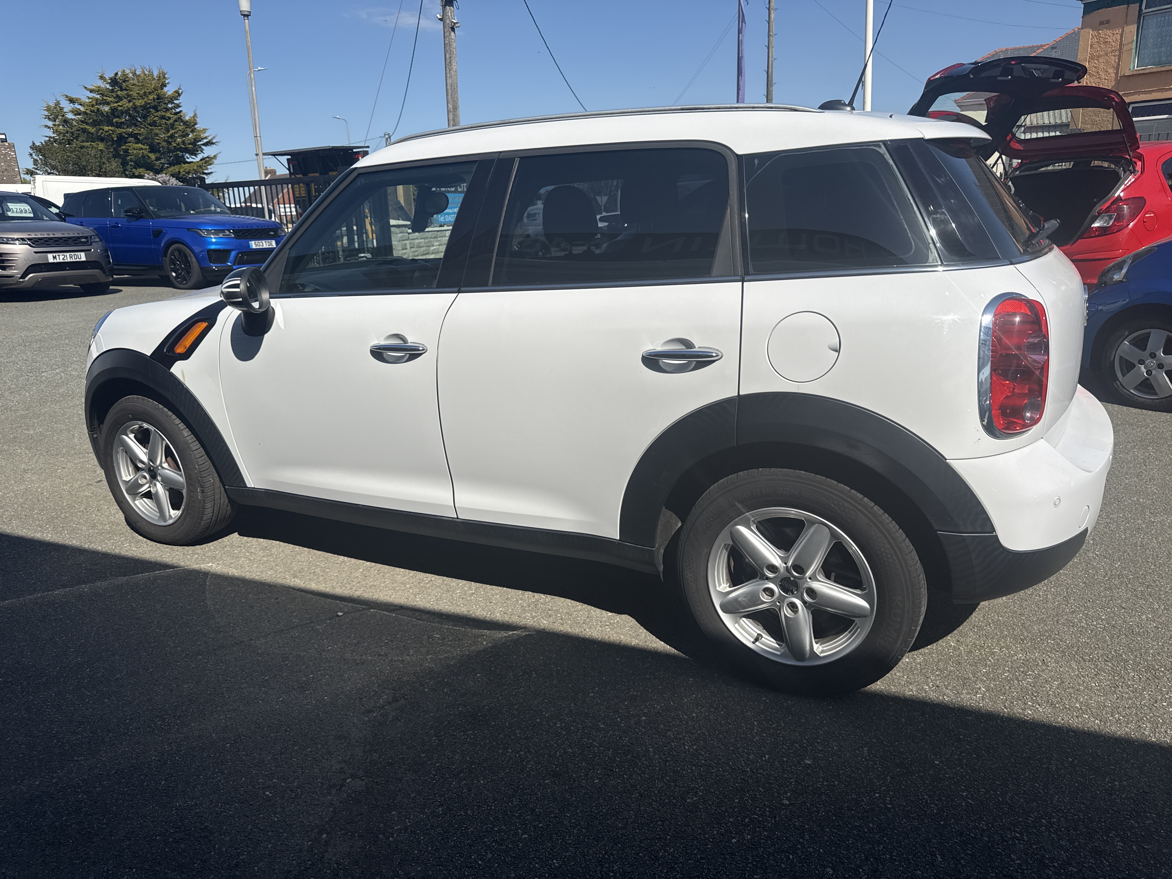 Mini COOPER COUNTRYMAN for sale at Mike Howlin Motor Sales Pembrokeshire