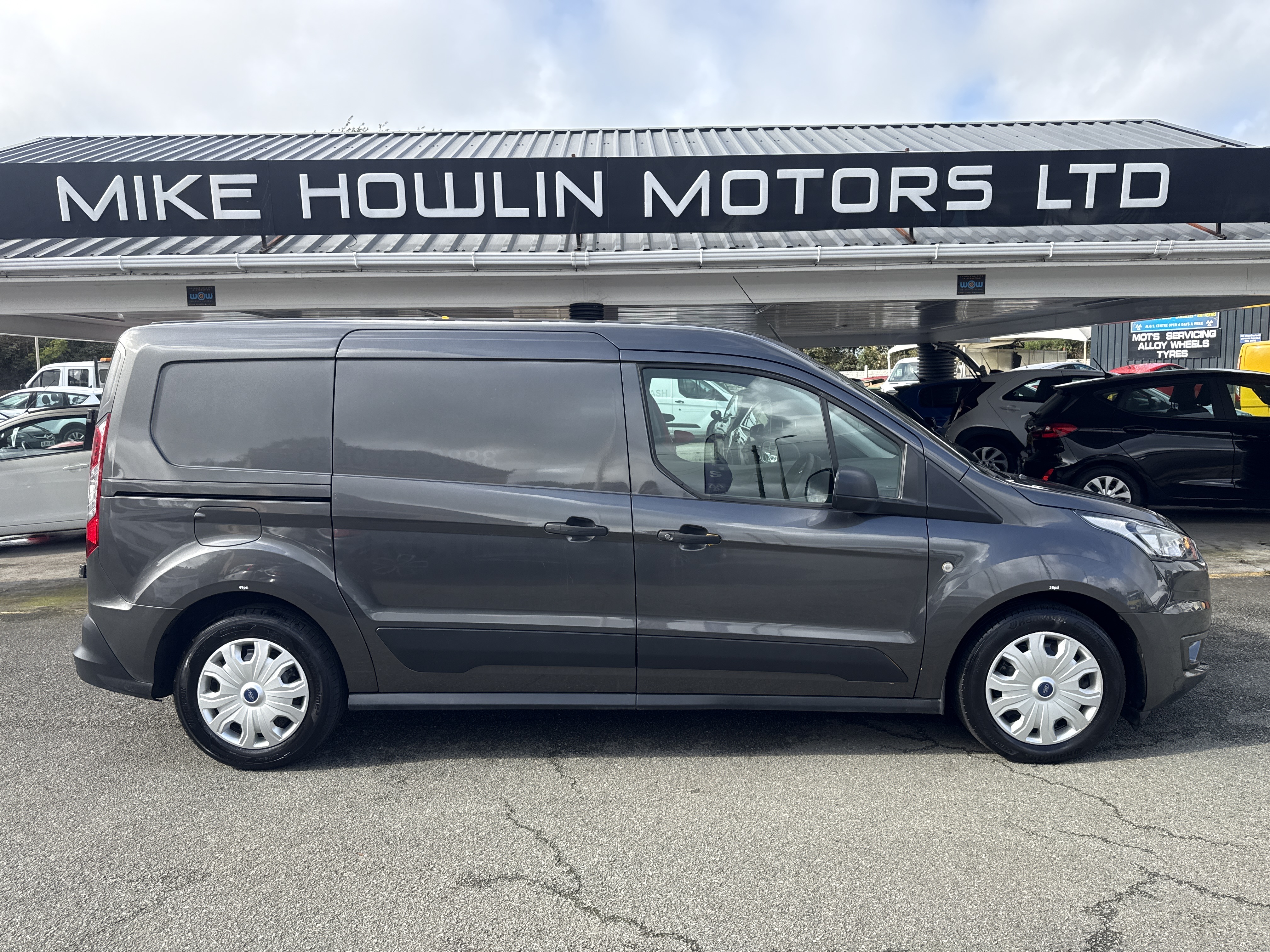 Ford TRANSIT CONNECT 230 TREND ECOBLUE for sale at Mike Howlin Motor Sales Pembrokeshire