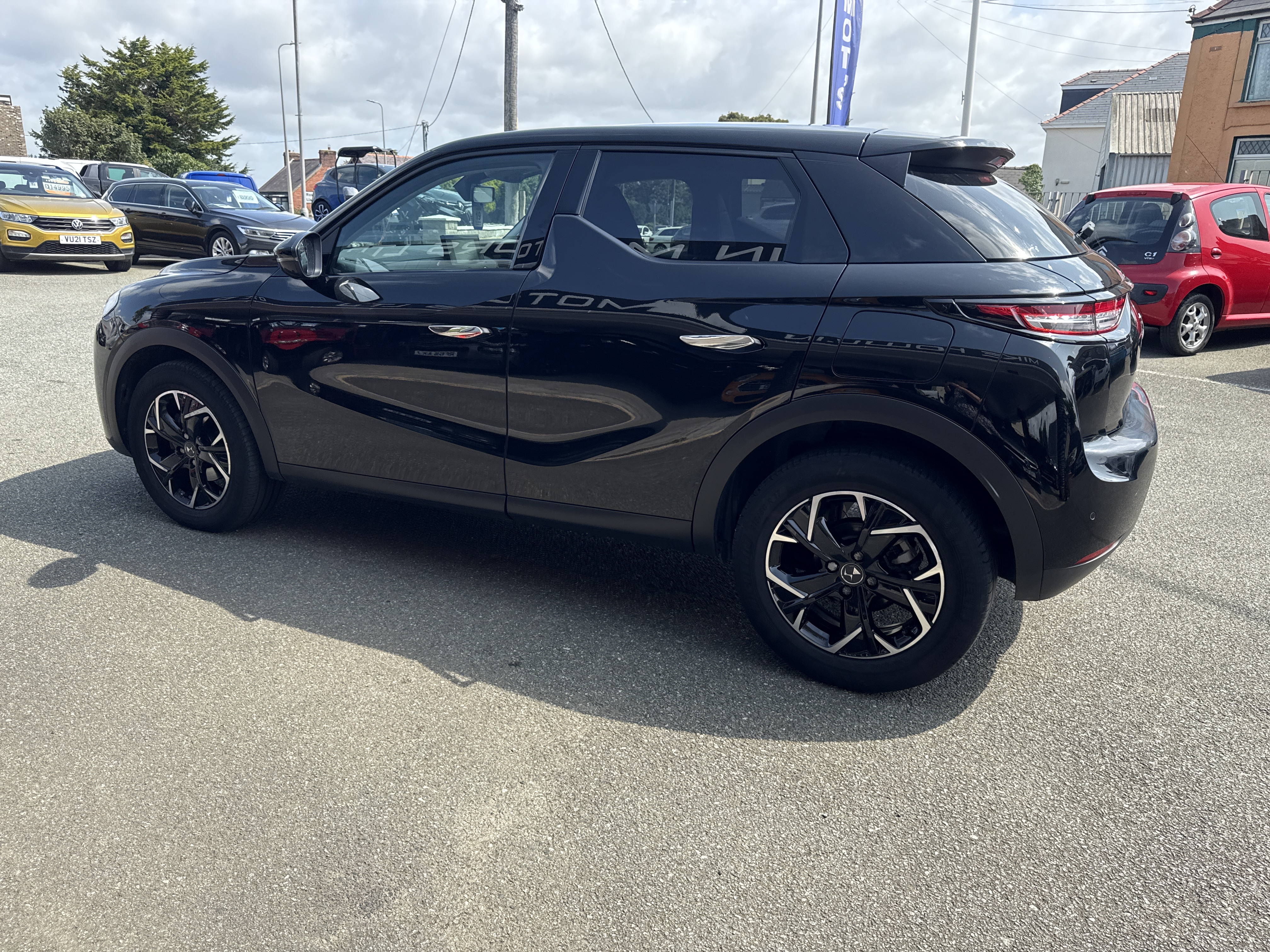 Citroen DS3 CROSSBACK for sale at Mike Howlin Motor Sales Pembrokeshire