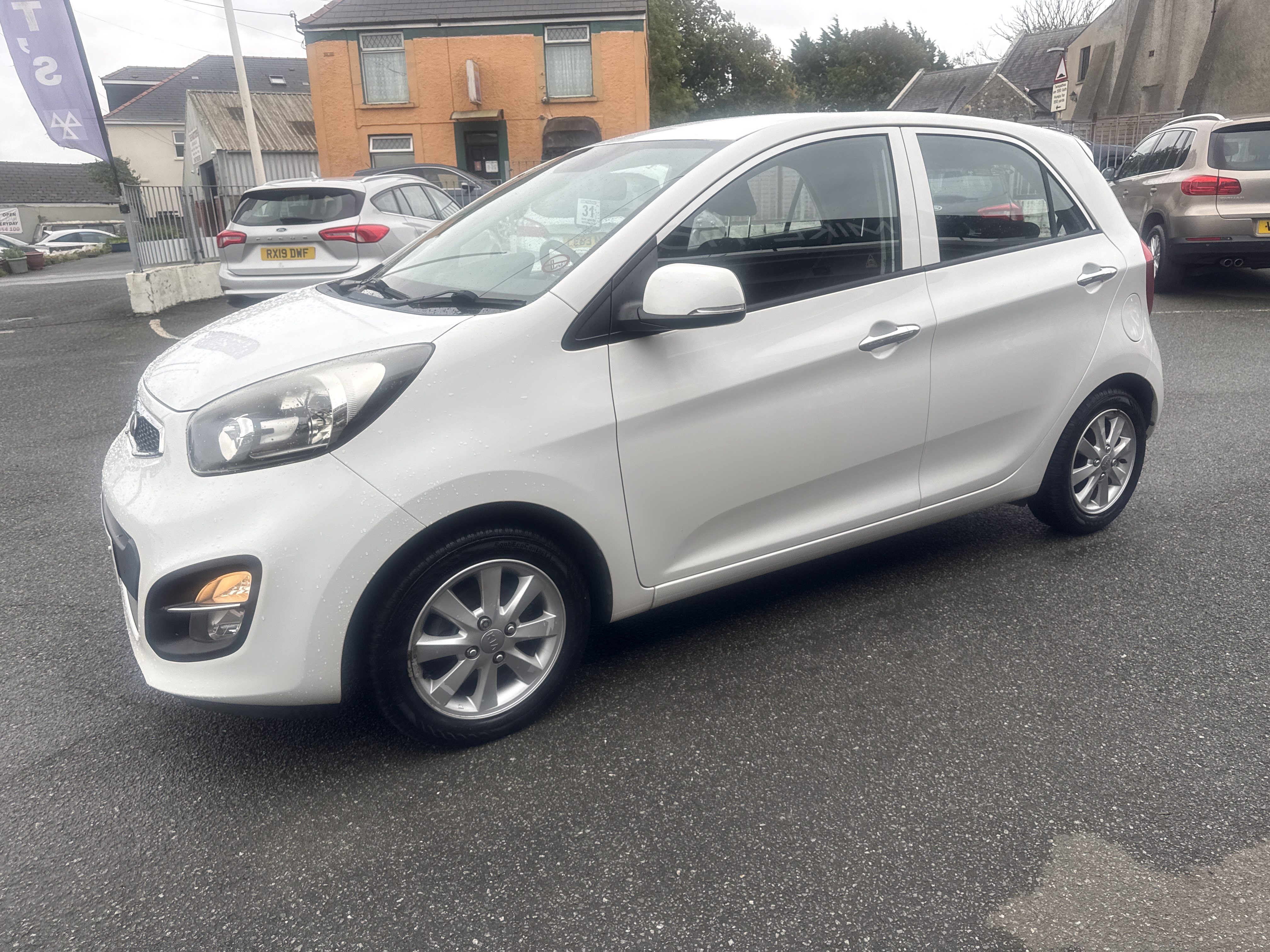 Kia PICANTO 2 for sale at Mike Howlin Motor Sales Pembrokeshire