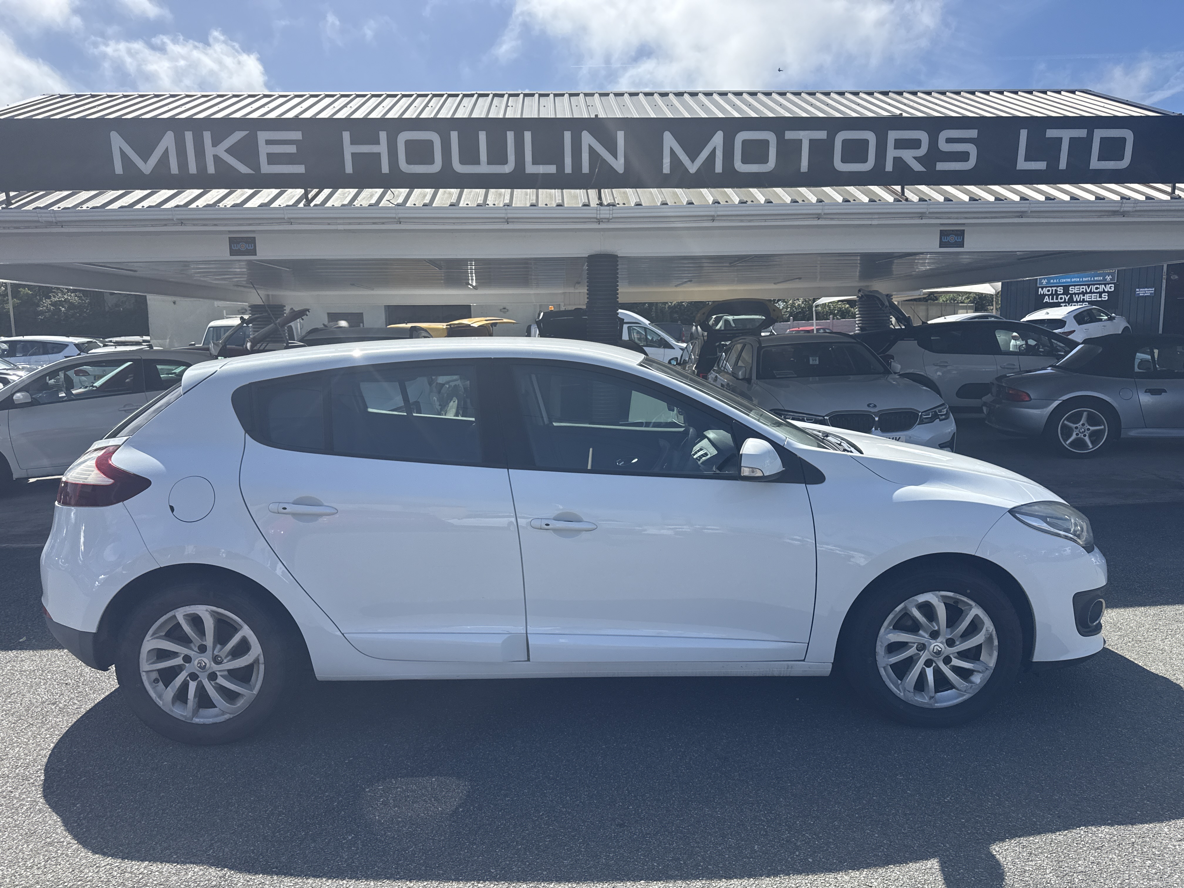 Renault MEGANE DYNAMIQUE DCI for sale at Mike Howlin Motor Sales Pembrokeshire