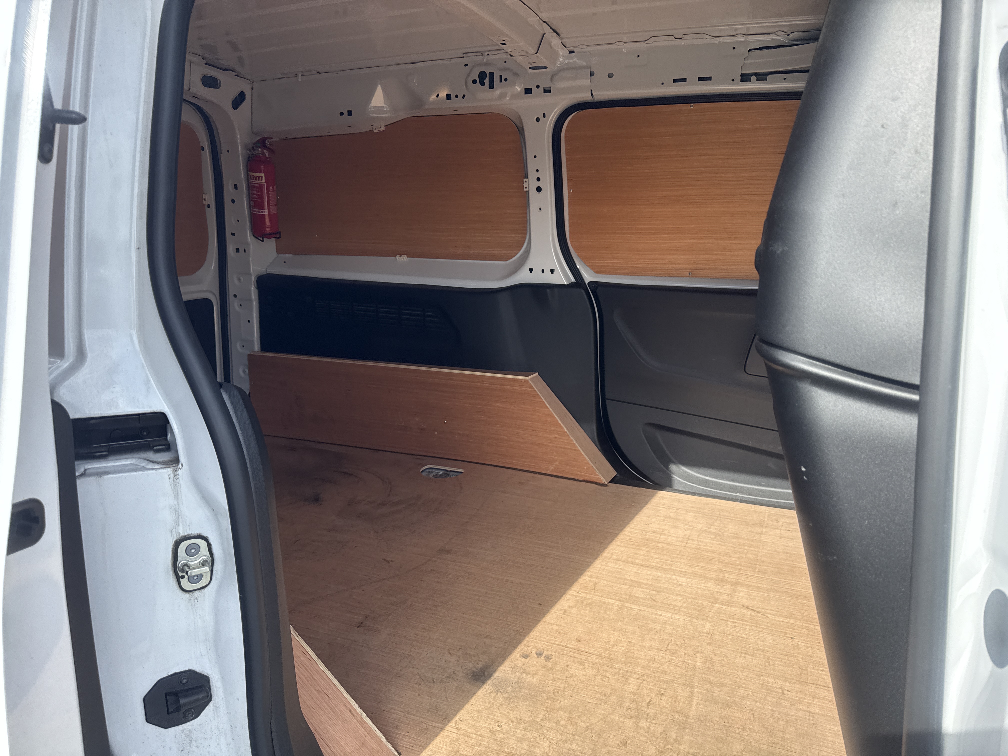 Peugeot PARTNER BLUE HDI PROFESSIONAL  for sale at Mike Howlin Motor Sales Pembrokeshire